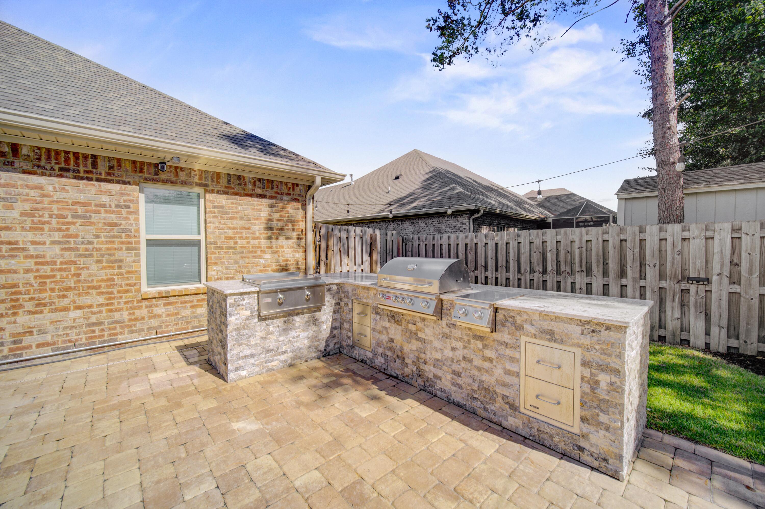 HAMMOCK BAY - Residential