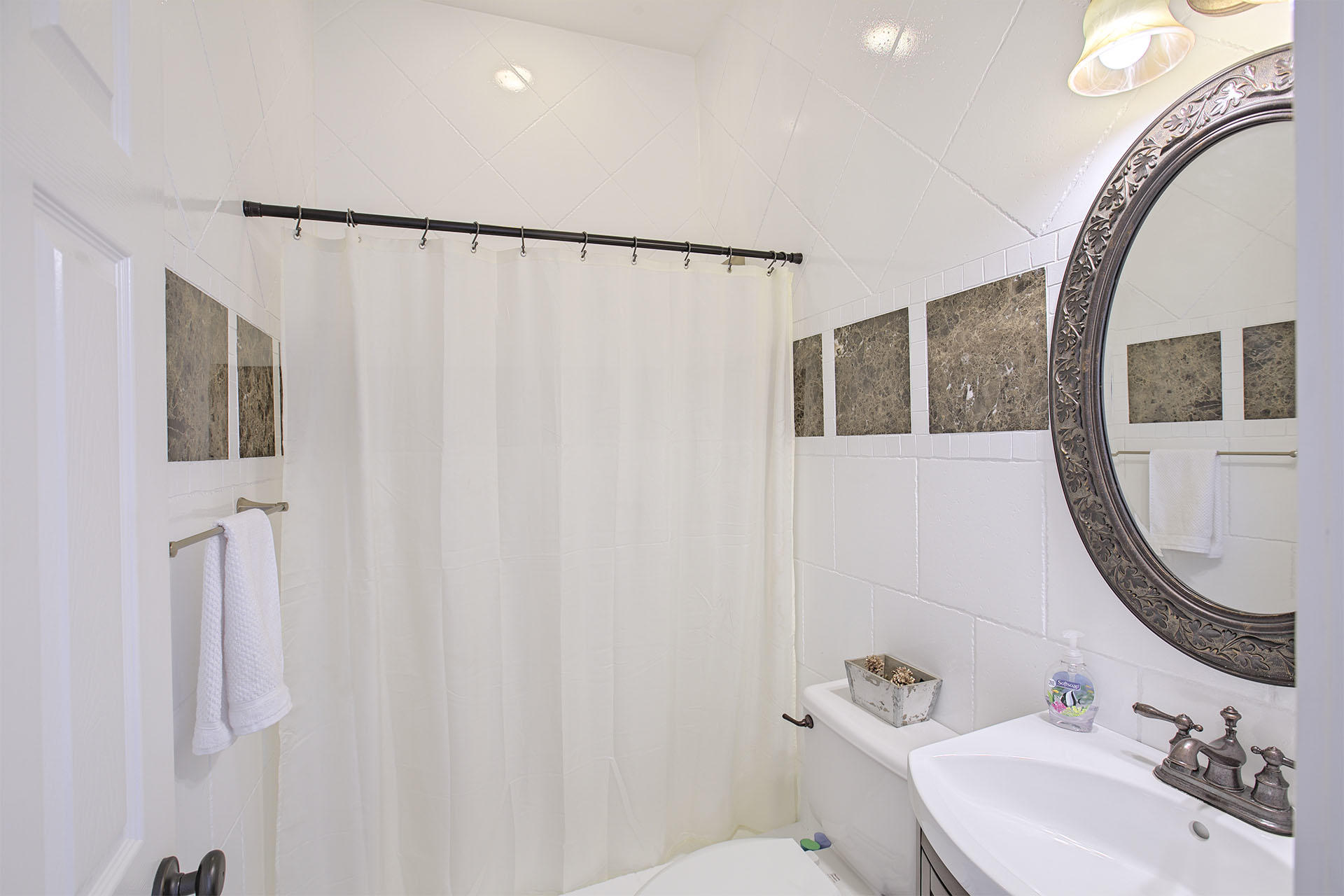 EMERALD BAY PH 1A - Residential