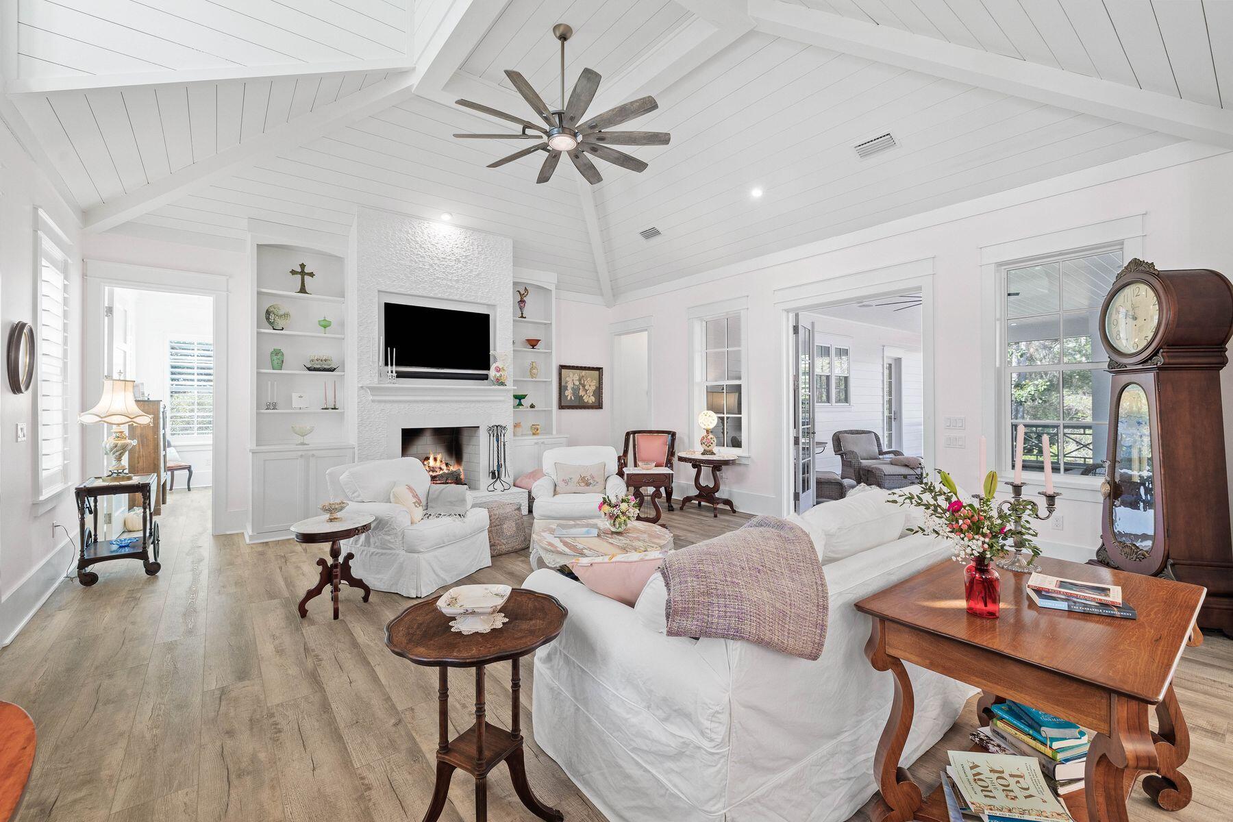 SUGARWOOD - Residential