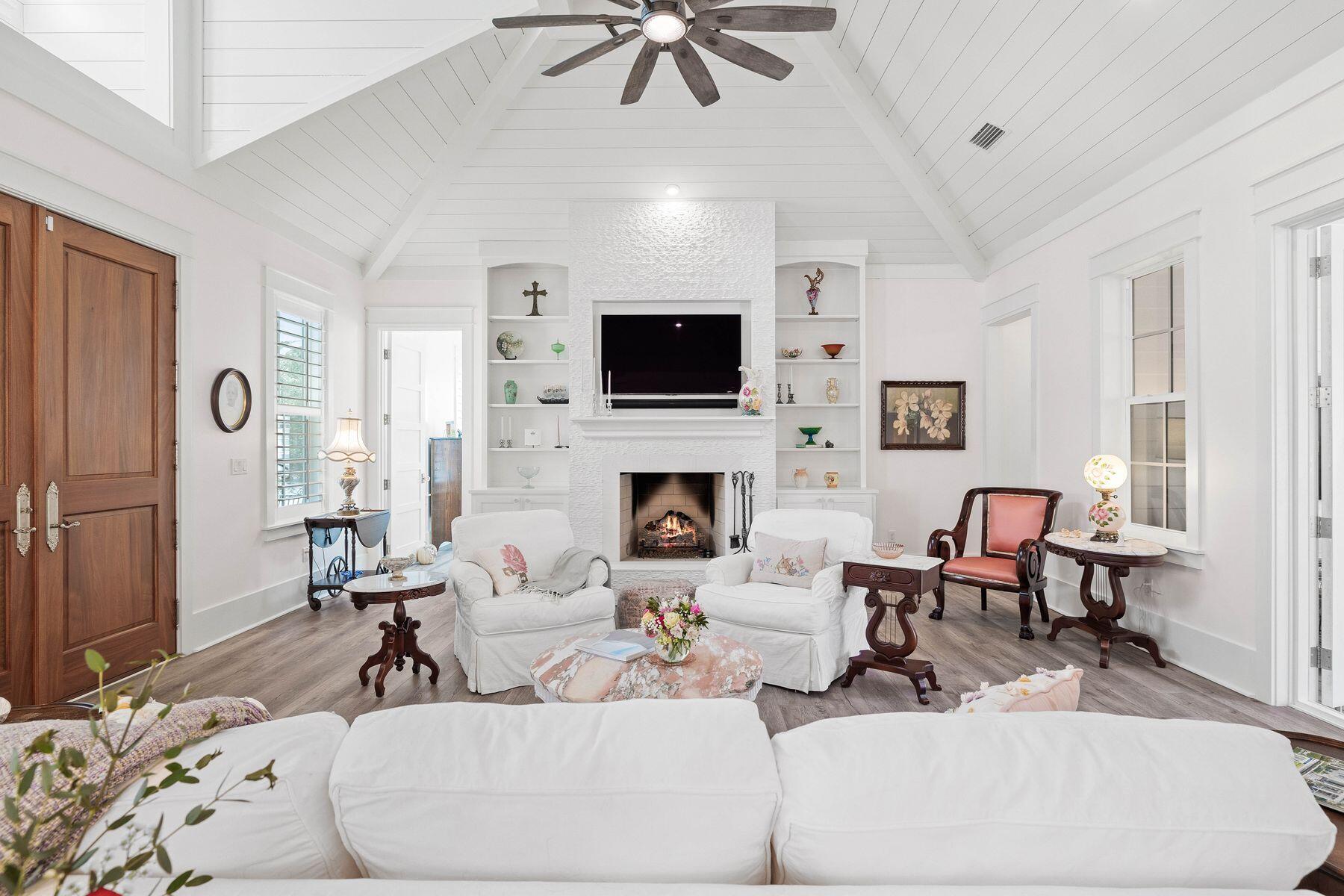 SUGARWOOD - Residential