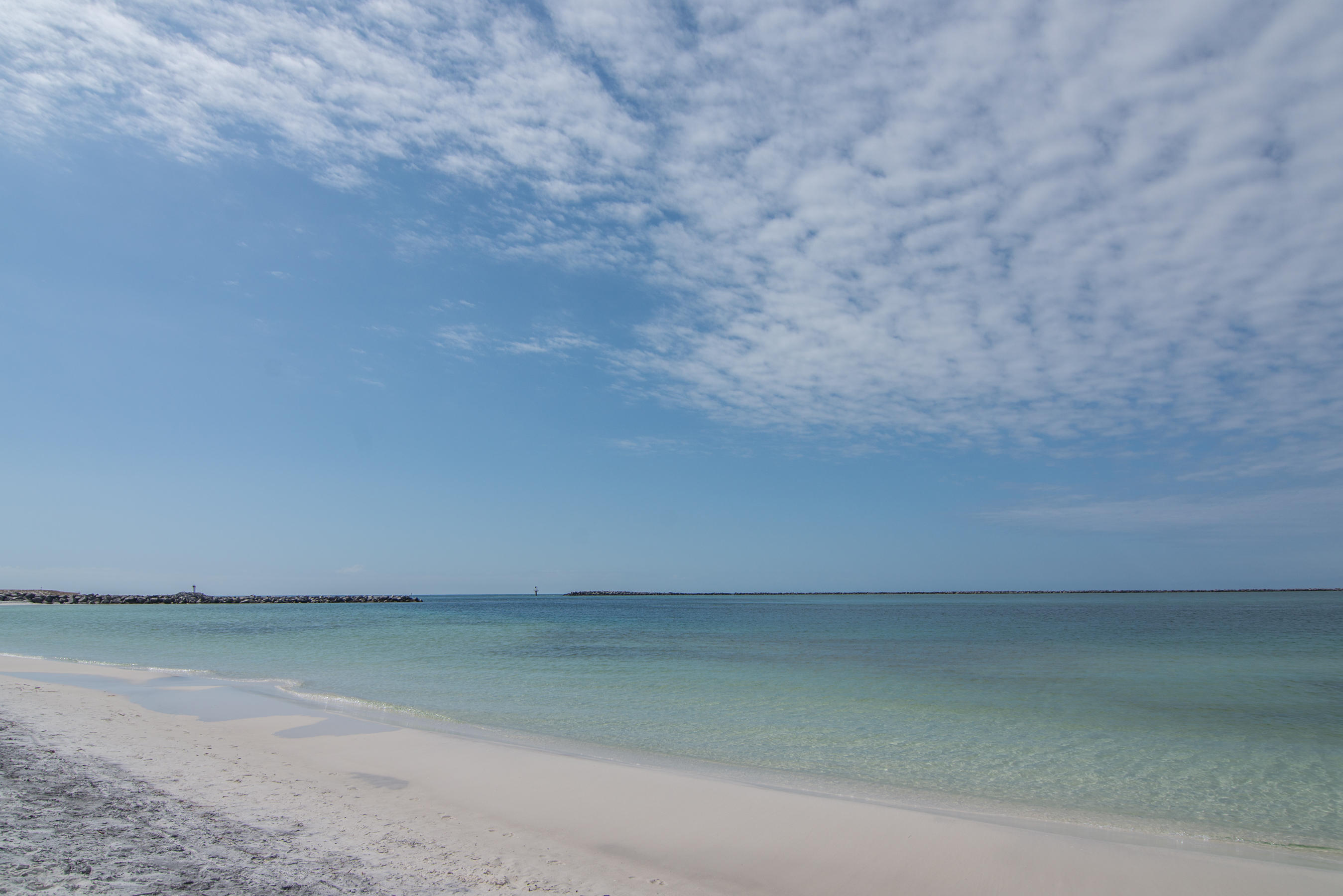 POOLSIDE VILLAS CONDO - Residential