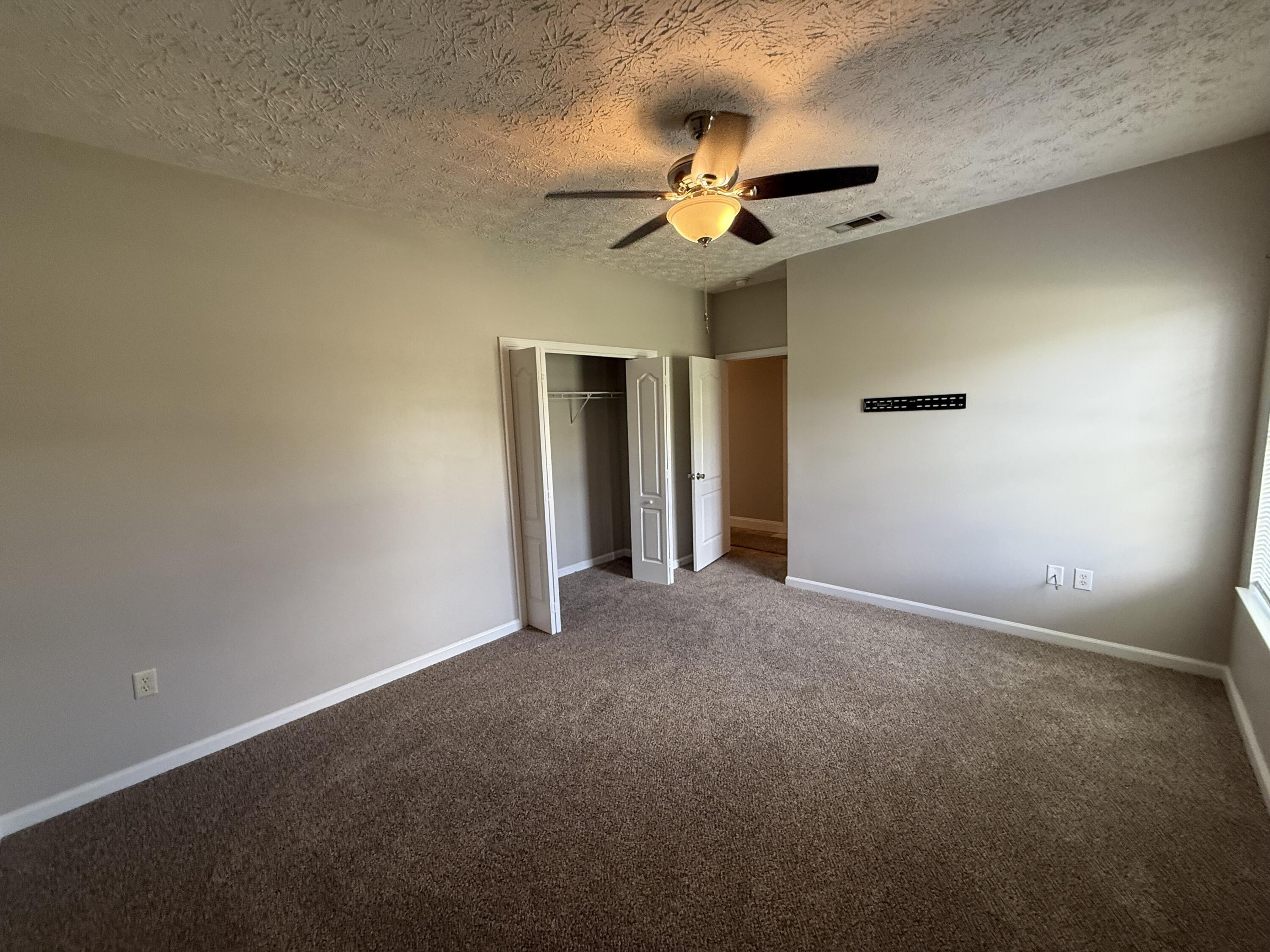 BRANDON OAKS 2ND ADD - Residential Lease