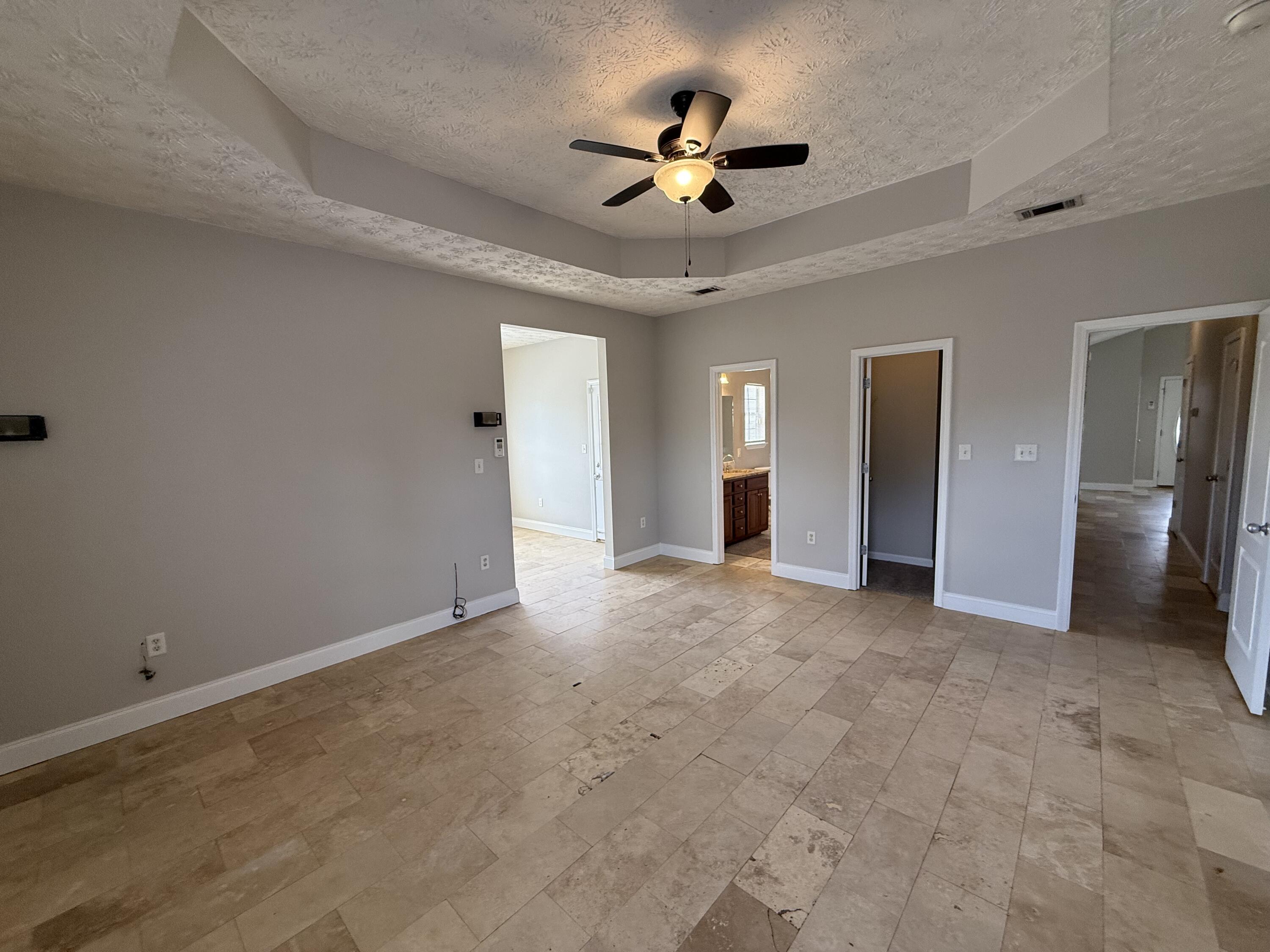 BRANDON OAKS 2ND ADD - Residential Lease