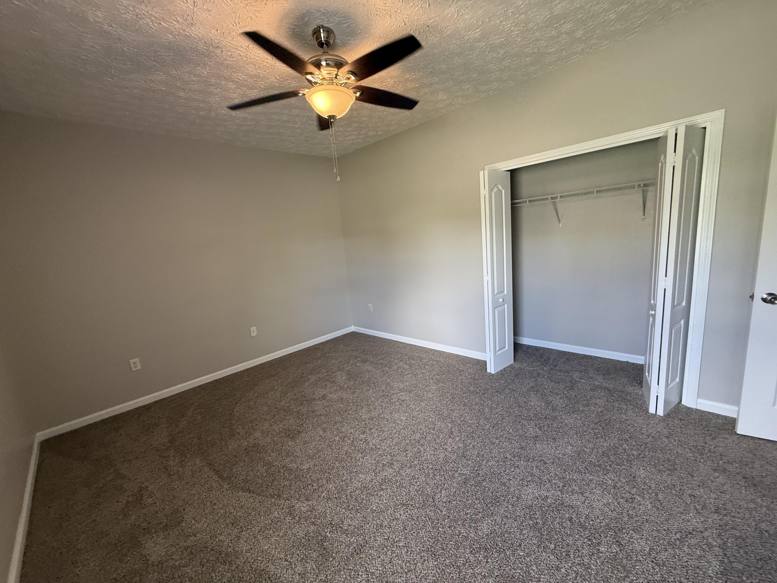 BRANDON OAKS 2ND ADD - Residential Lease