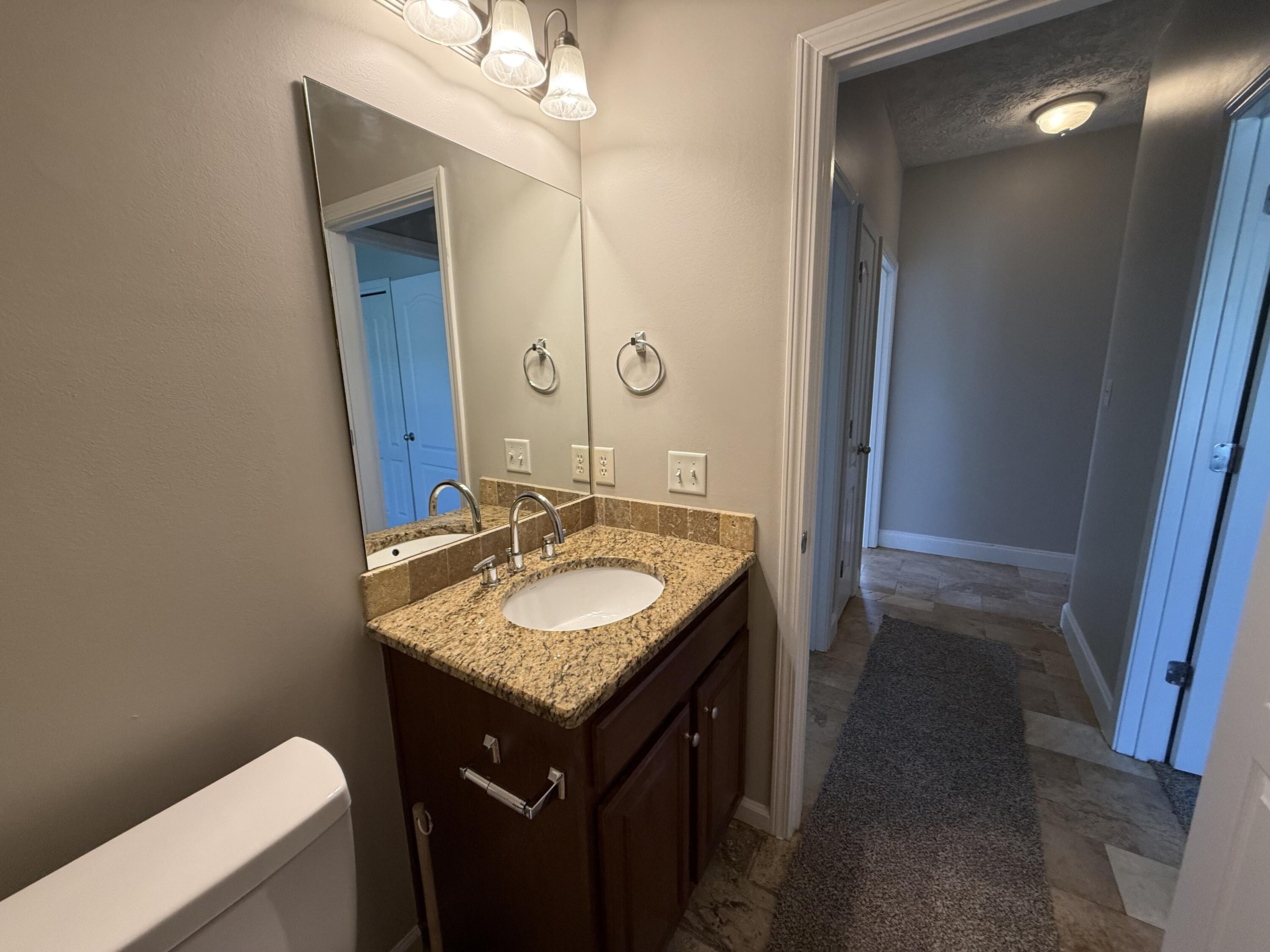 BRANDON OAKS 2ND ADD - Residential Lease