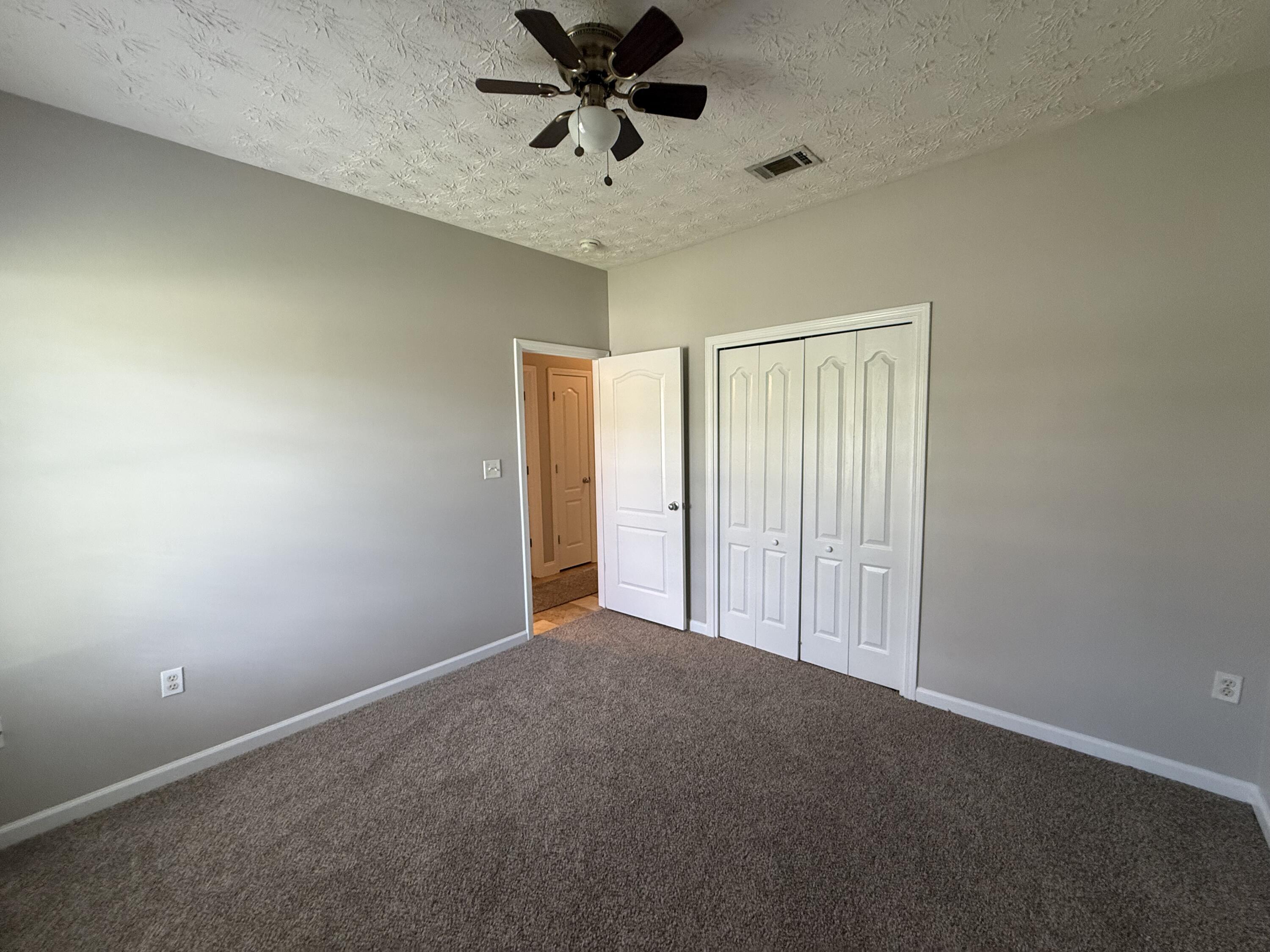 BRANDON OAKS 2ND ADD - Residential Lease