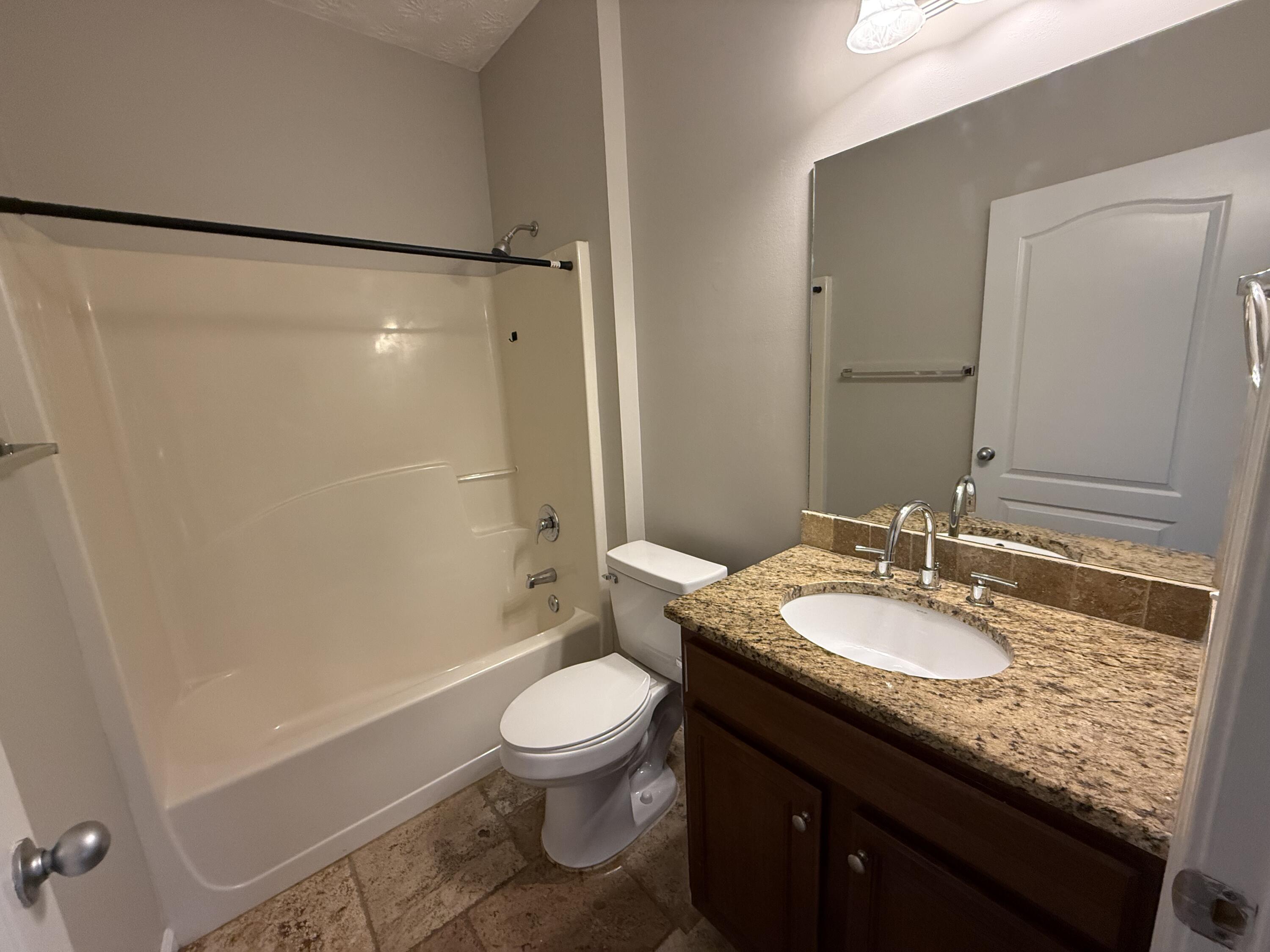 BRANDON OAKS 2ND ADD - Residential Lease