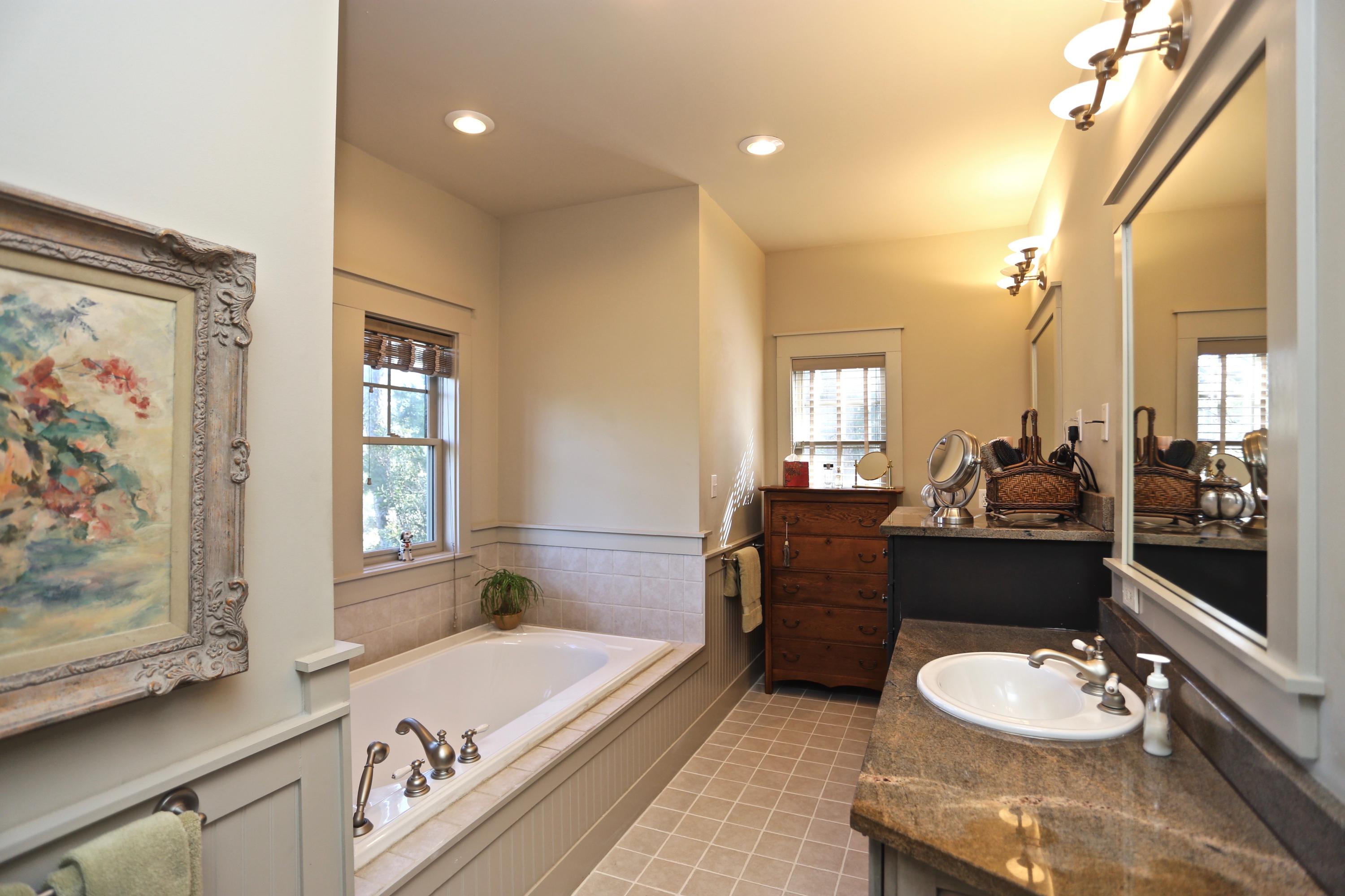 SUMMER RIDGE - Residential
