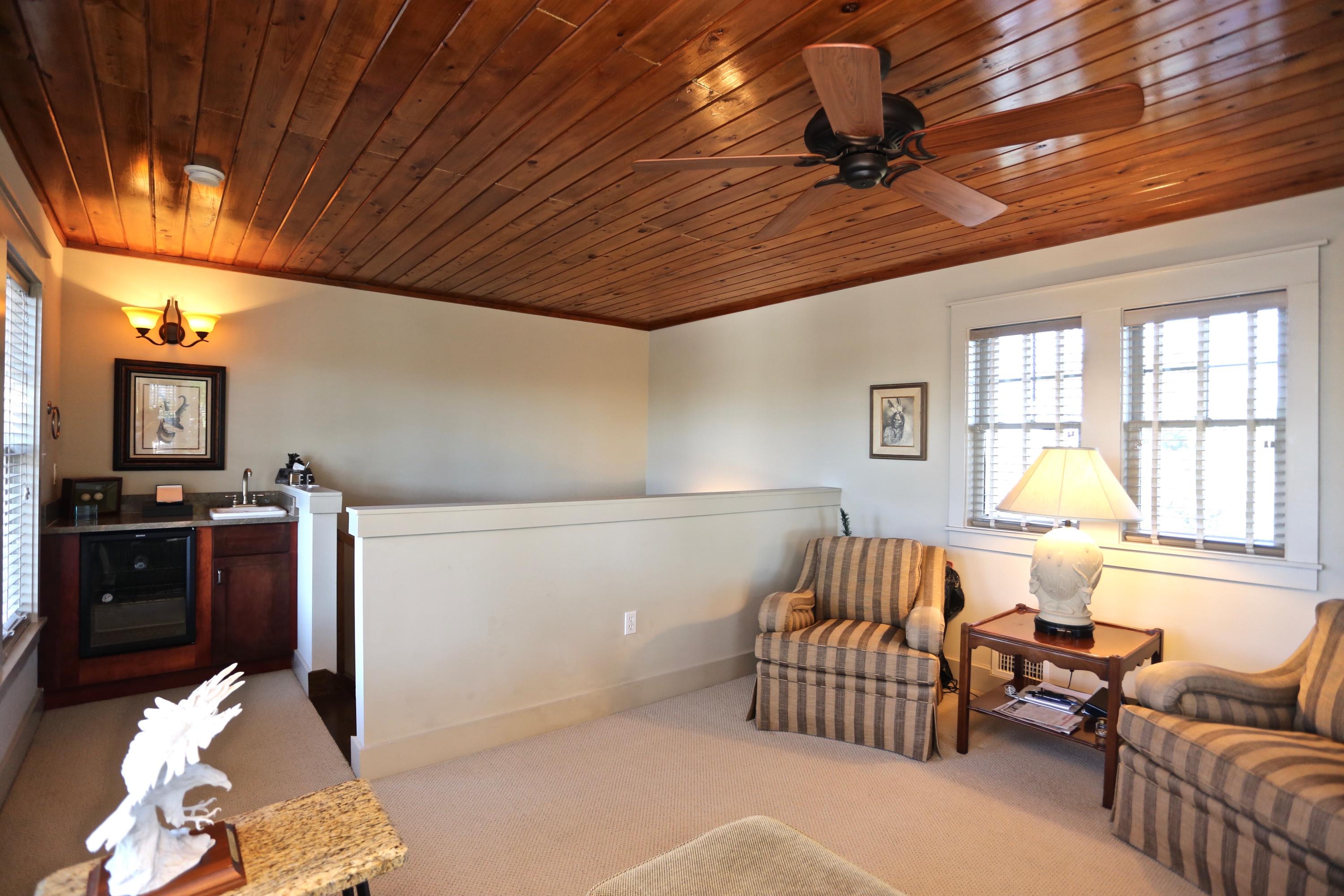 SUMMER RIDGE - Residential