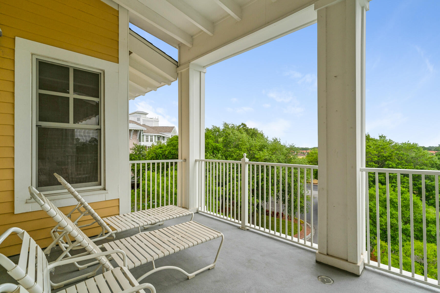 OBSERVATION POINT - Residential