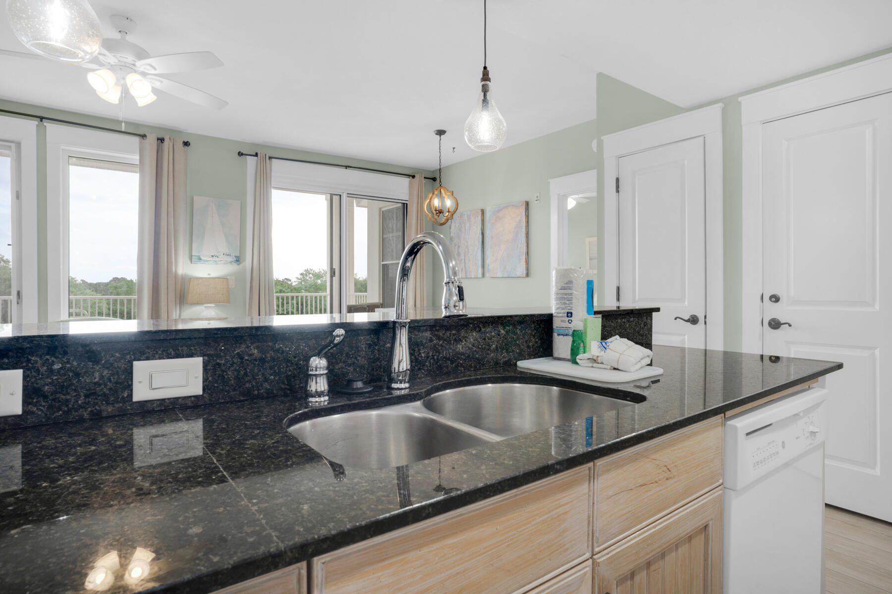 OBSERVATION POINT - Residential