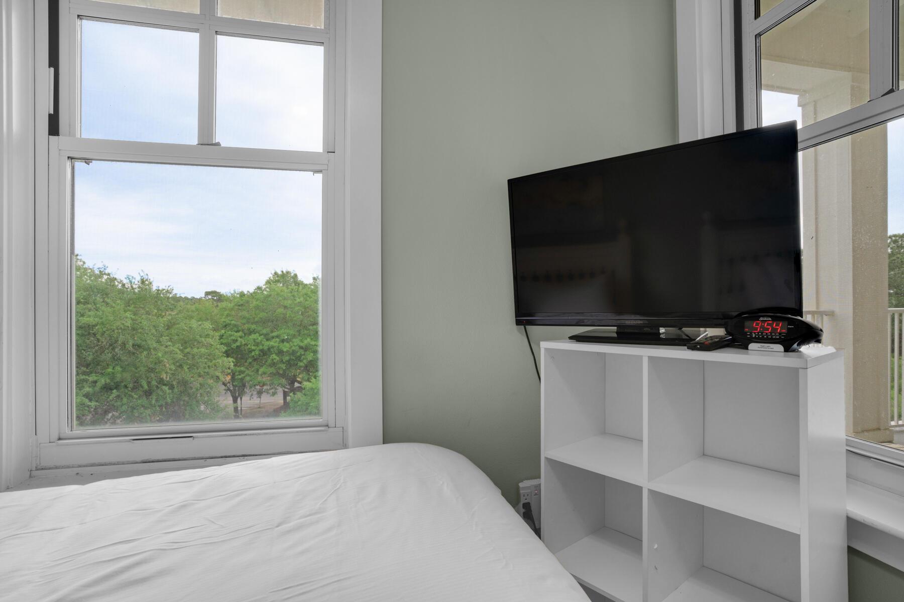 OBSERVATION POINT - Residential