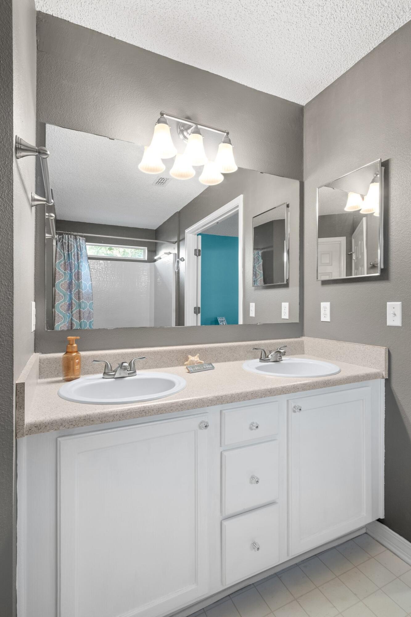 SHADOW LAKES - Residential