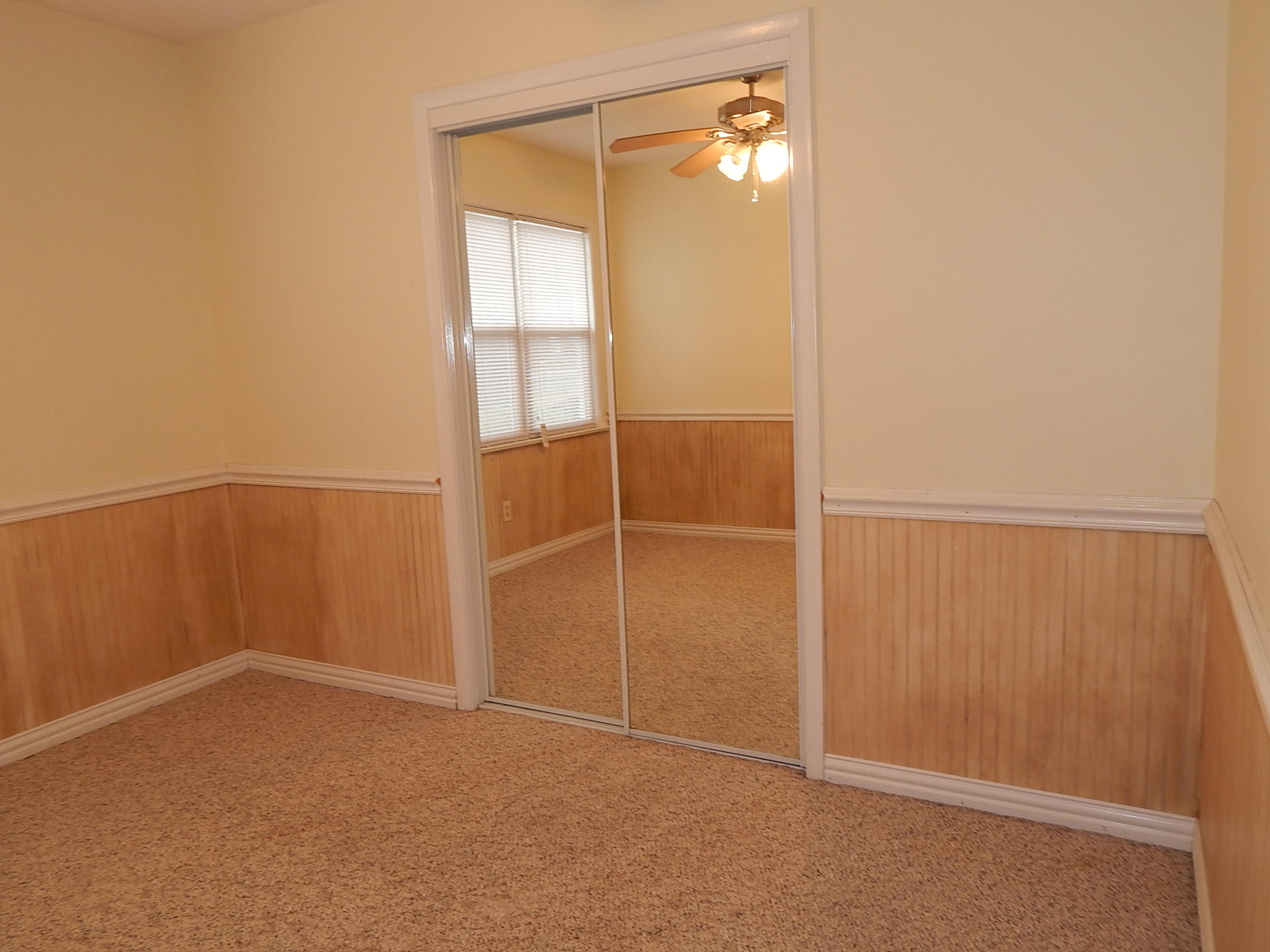 VILLA RUSS PARK - Residential