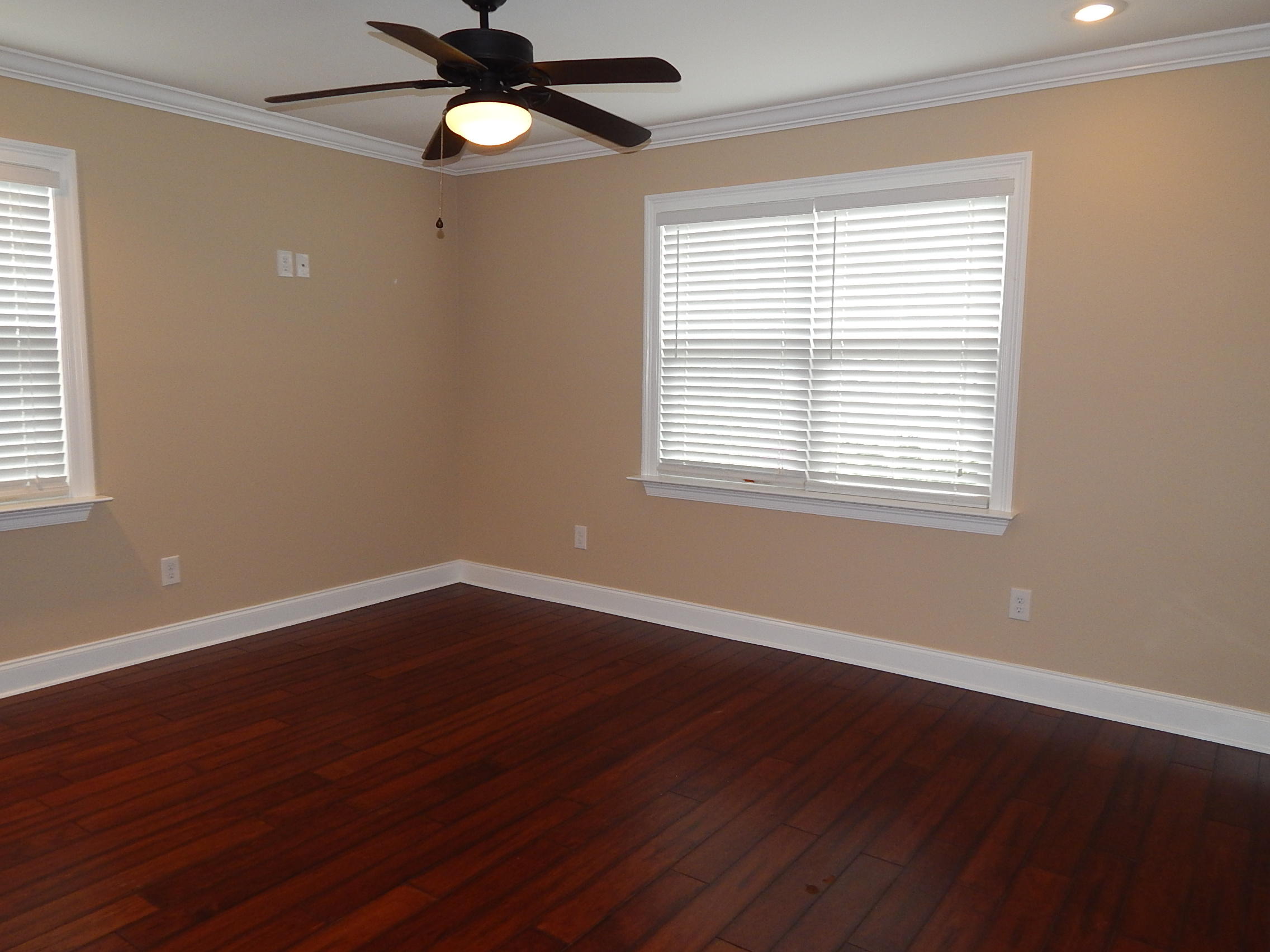 VILLA RUSS PARK - Residential