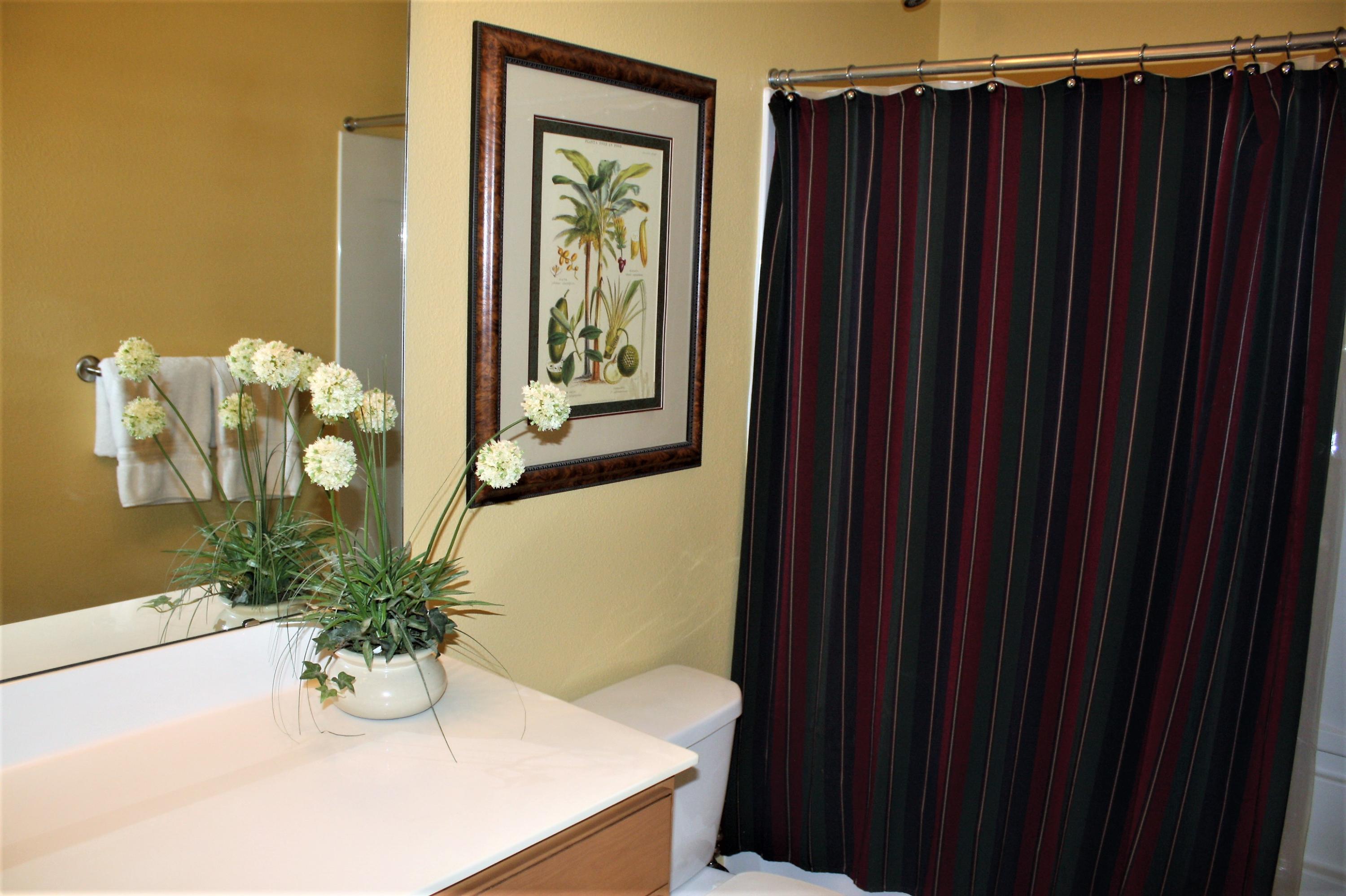 BEACH RESORT CONDOMINIUM - Residential