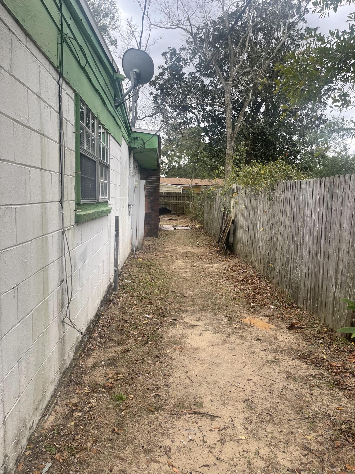 WOODLAND HEIGHTS - Residential