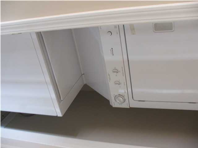 ROLLING PINES - Residential Lease