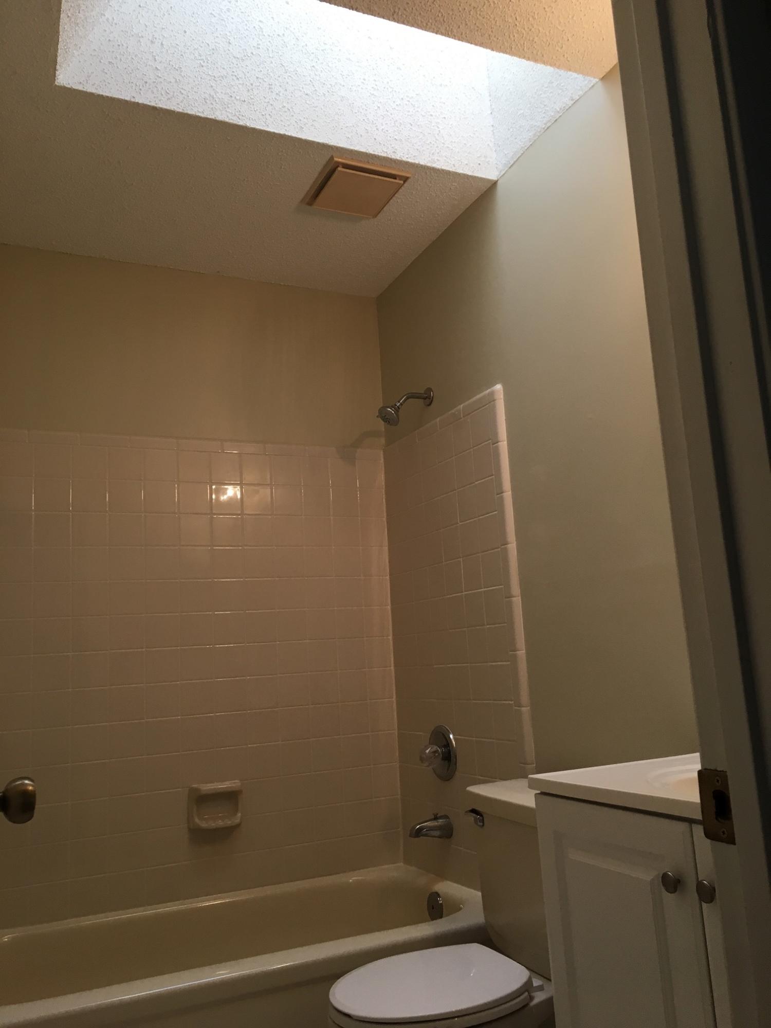 OAKRIDGE MANOR - Residential