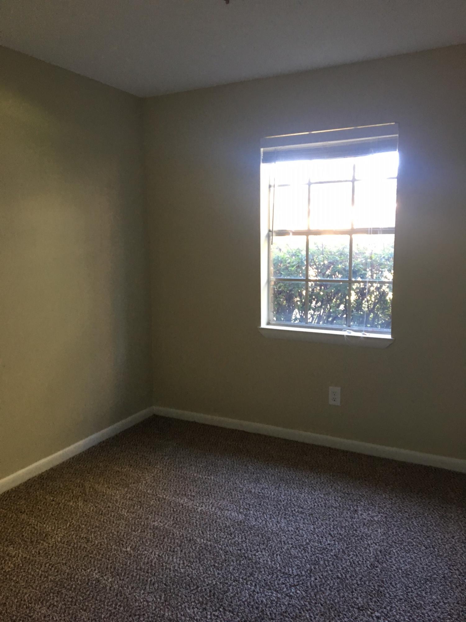 OAKRIDGE MANOR - Residential