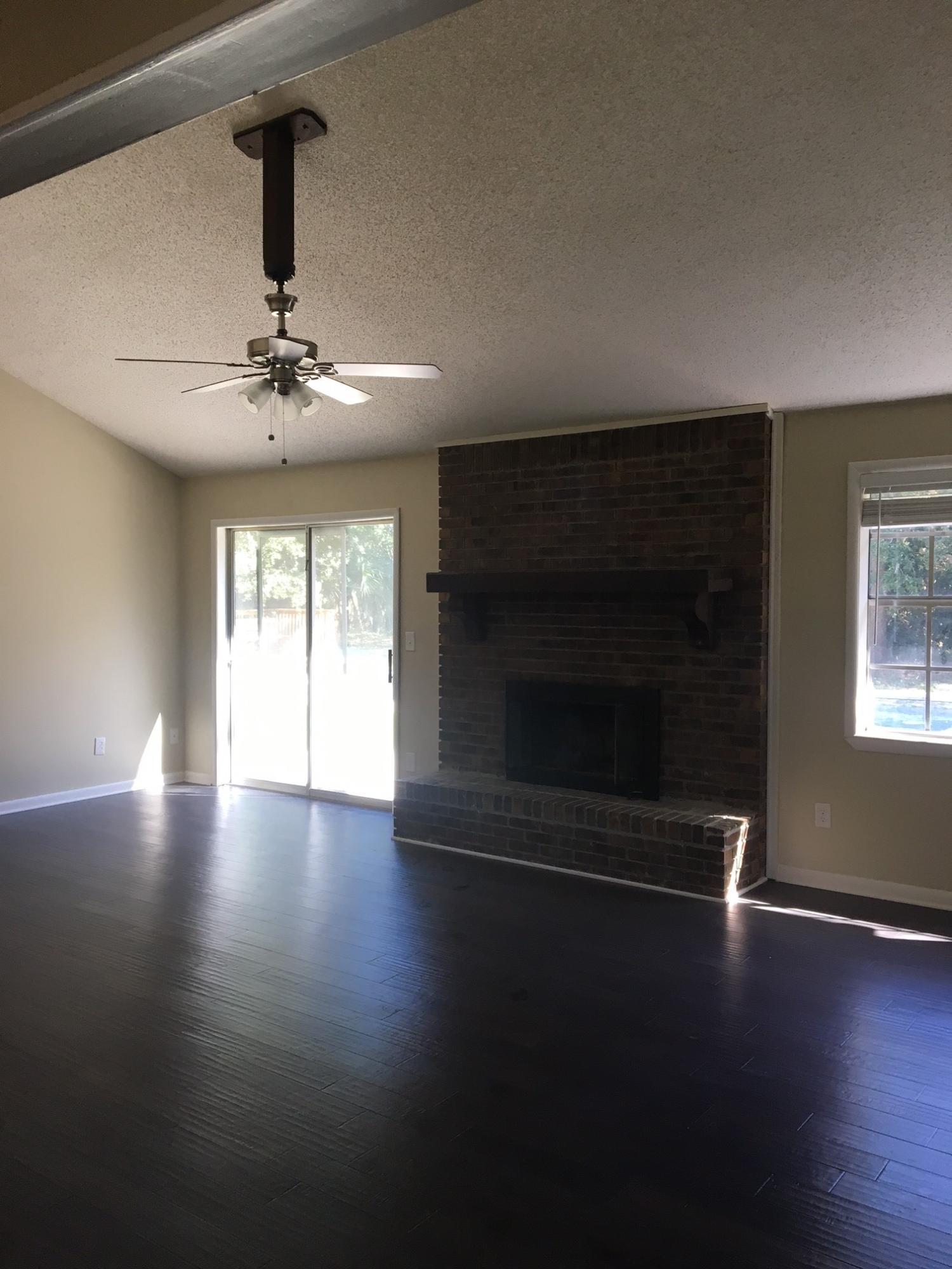 OAKRIDGE MANOR - Residential