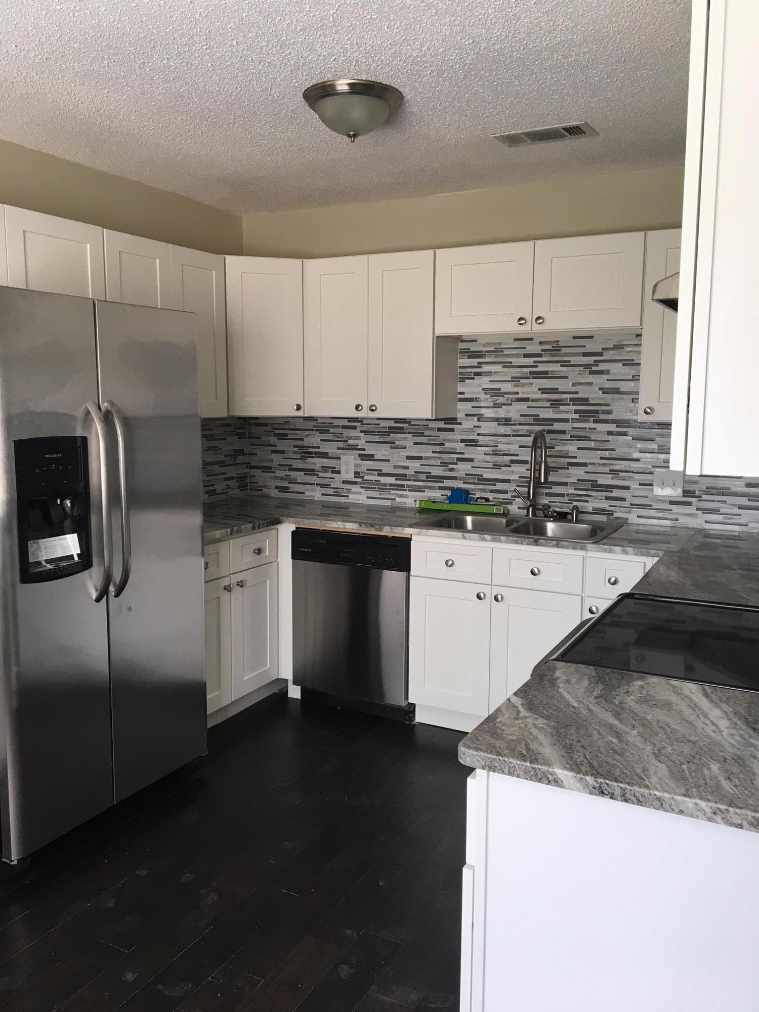 OAKRIDGE MANOR - Residential