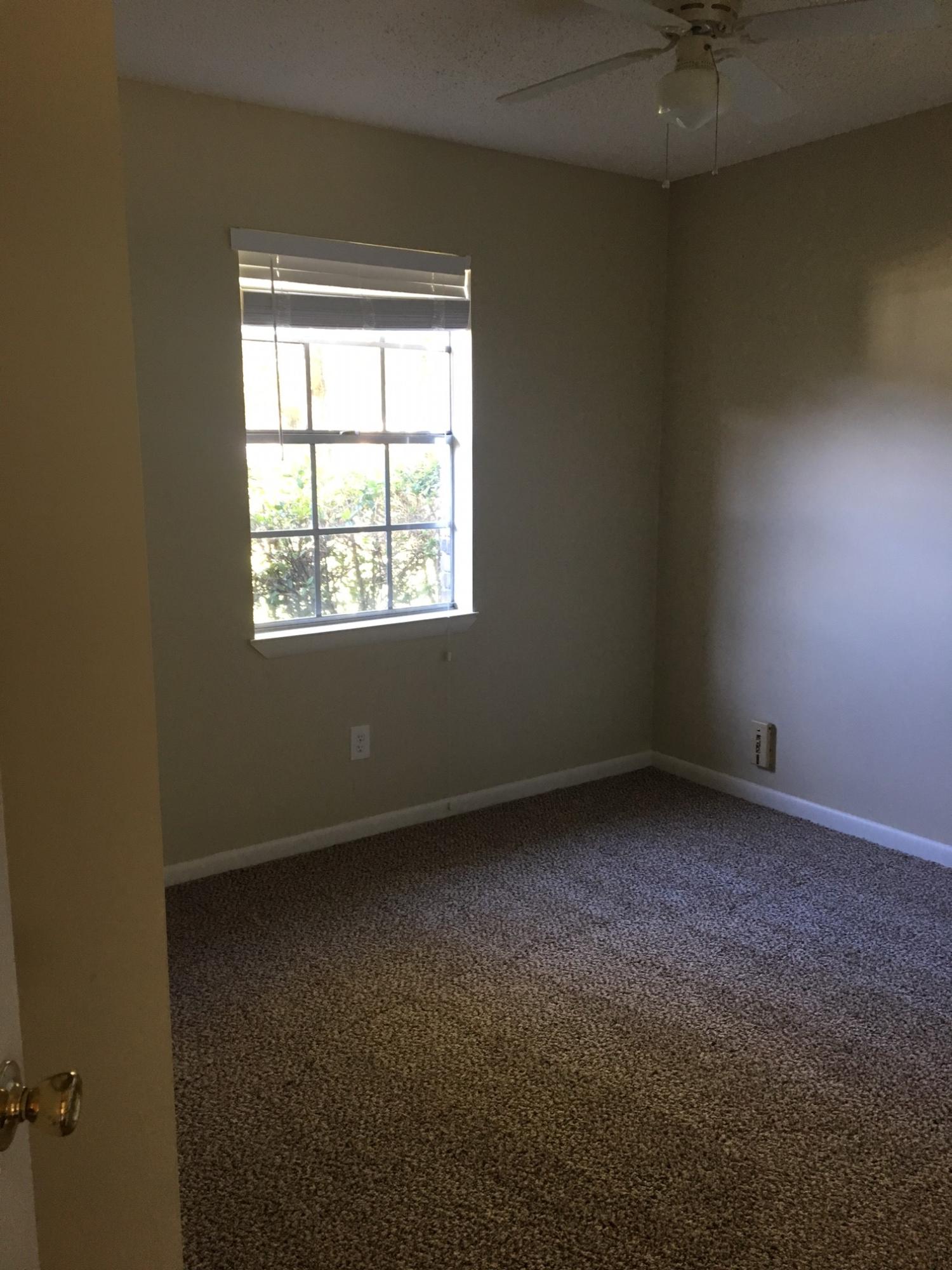 OAKRIDGE MANOR - Residential