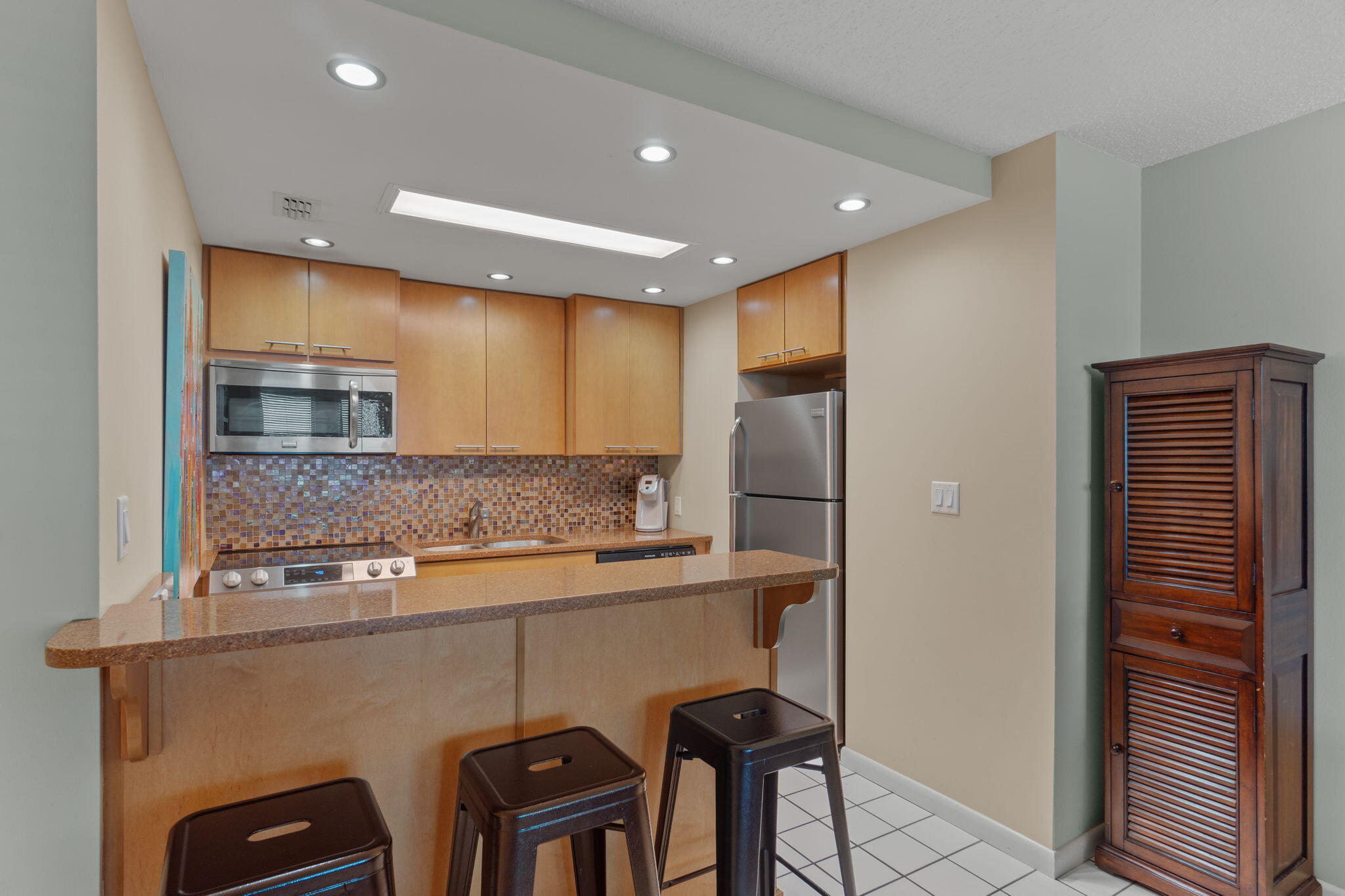 JETTY EAST CONDO - Residential