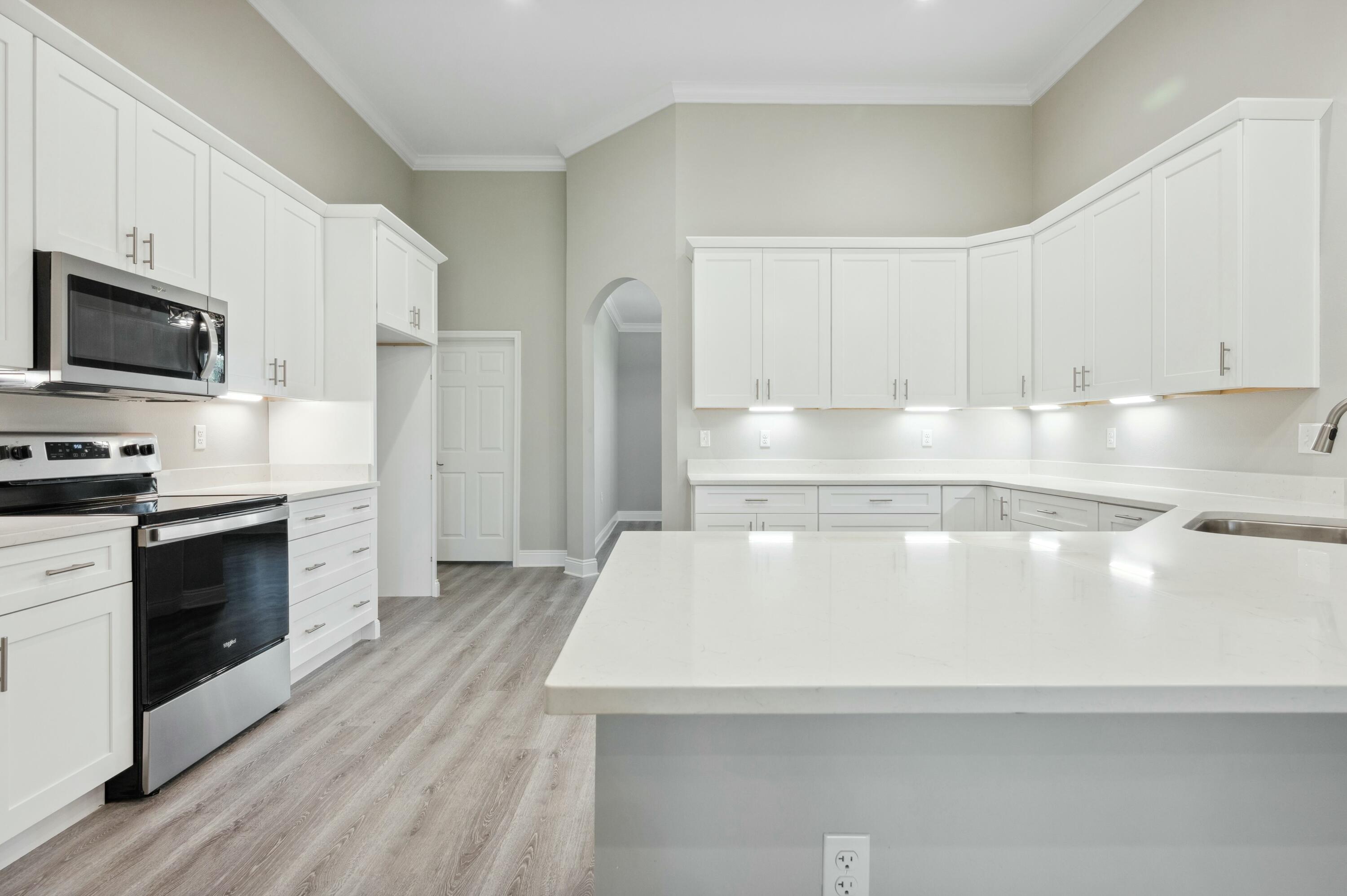 HOLLEY BY THE SEA - Residential