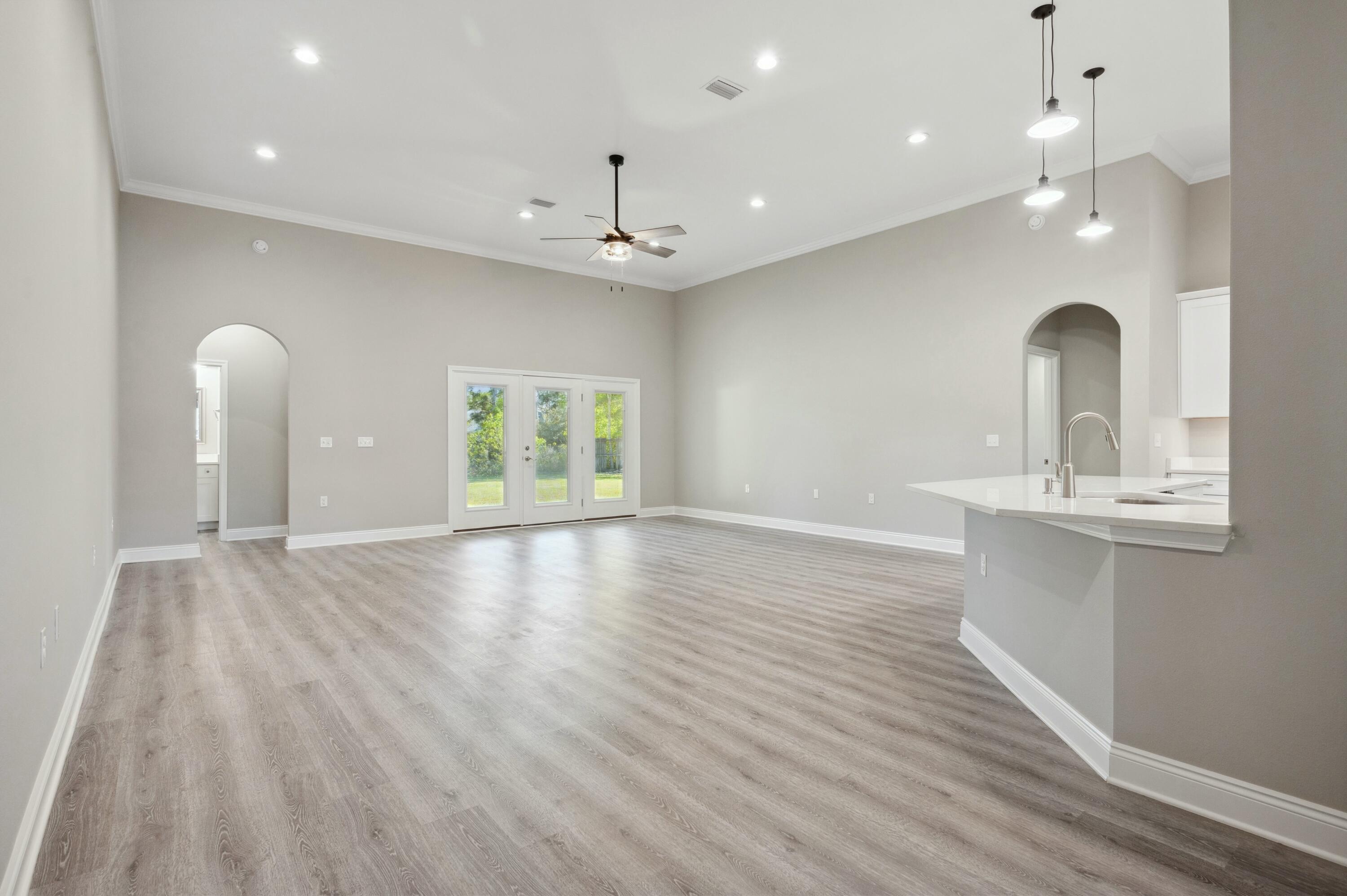 HOLLEY BY THE SEA - Residential