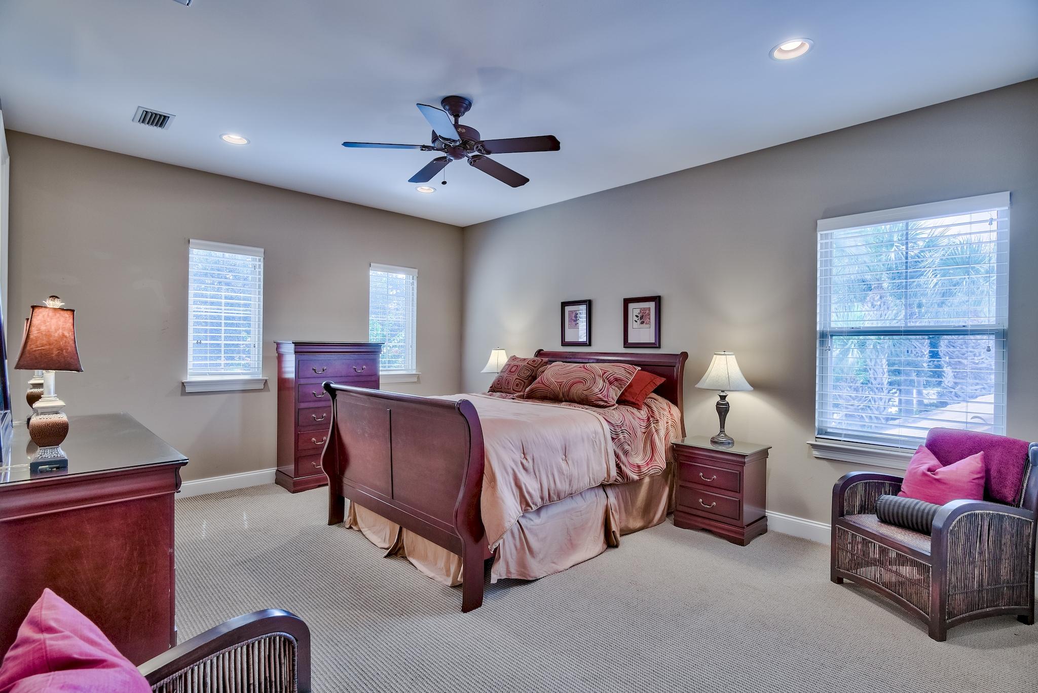 VINEYARD AT RAVEN OAKS - Residential