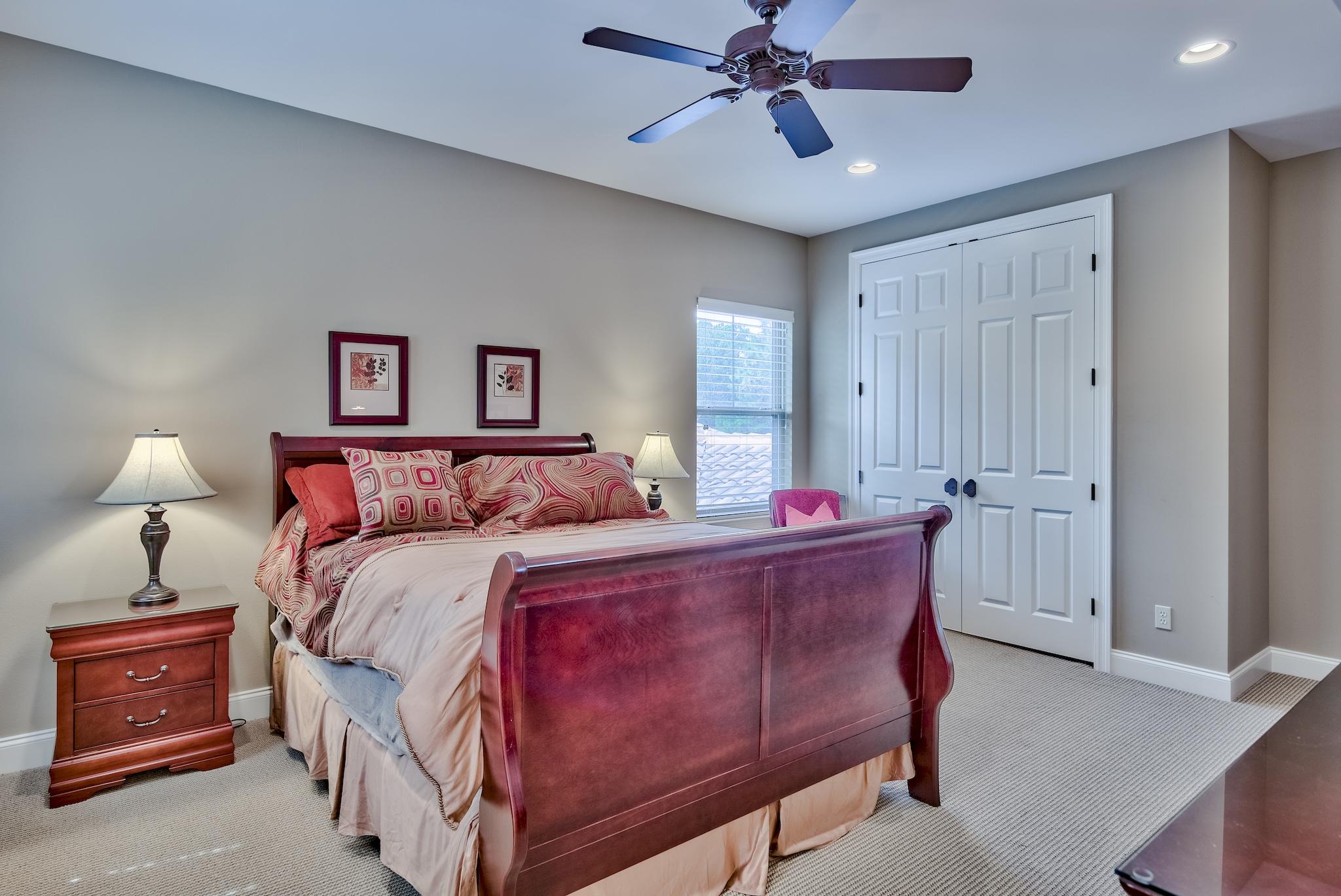 VINEYARD AT RAVEN OAKS - Residential