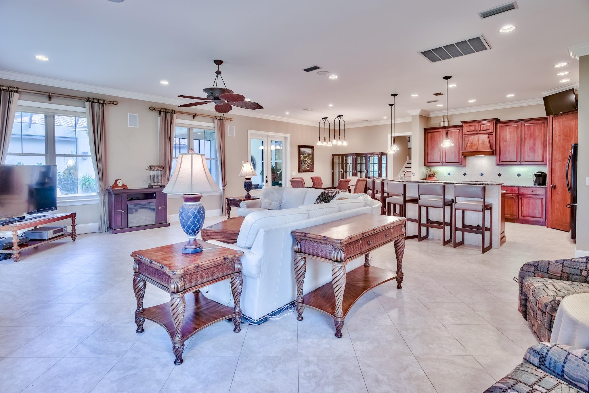 VINEYARD AT RAVEN OAKS - Residential