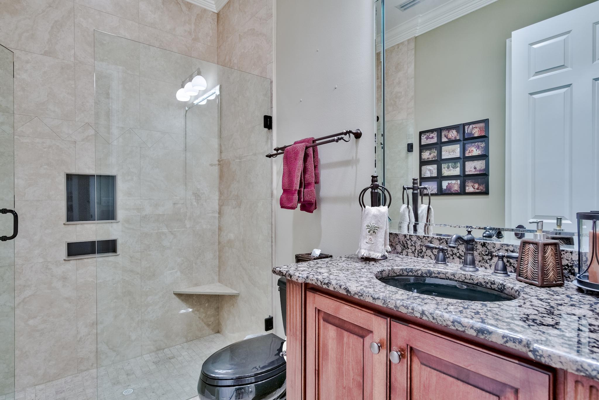 VINEYARD AT RAVEN OAKS - Residential