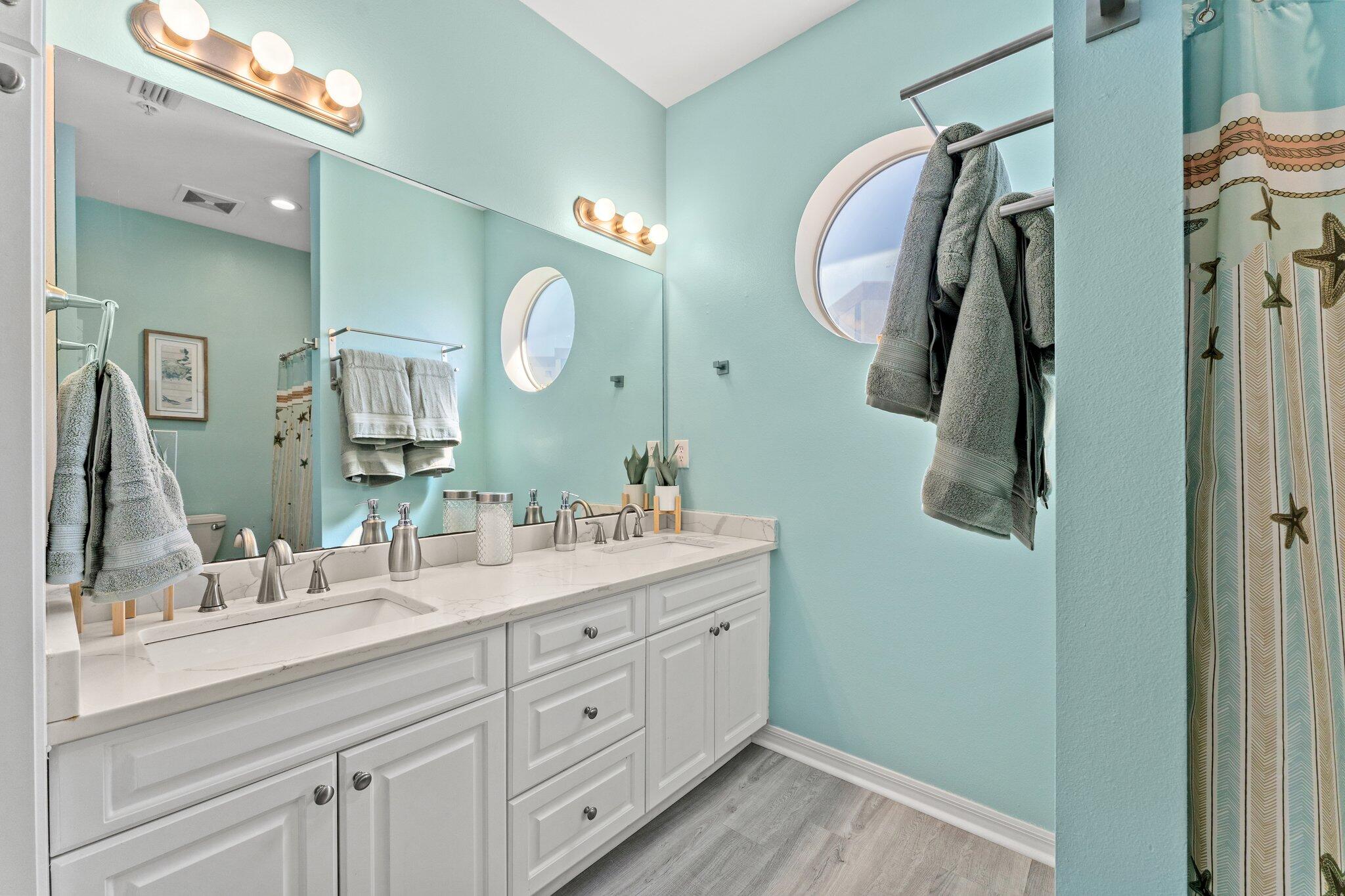 BEACH POINTE T/H - Residential