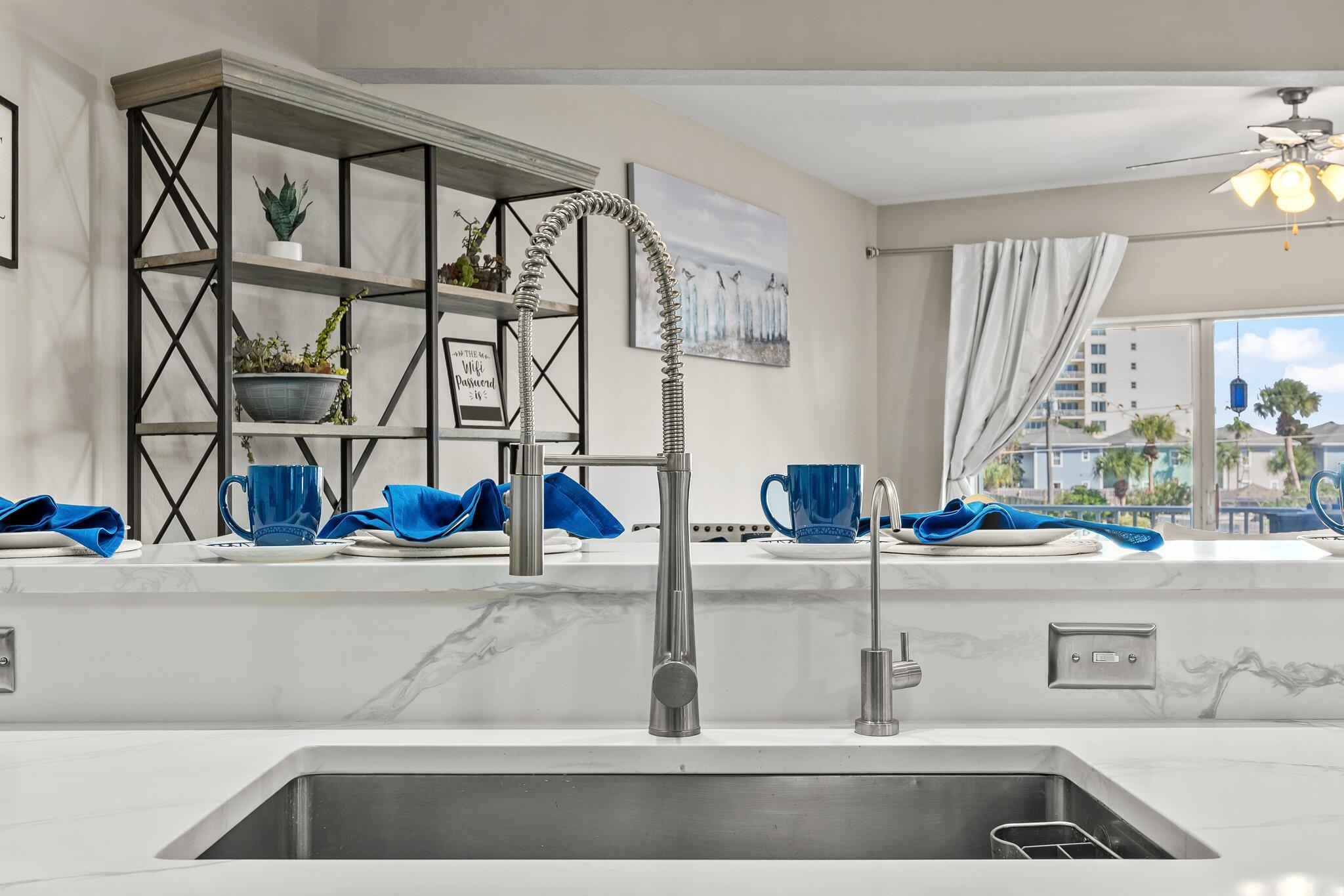 BEACH POINTE T/H - Residential