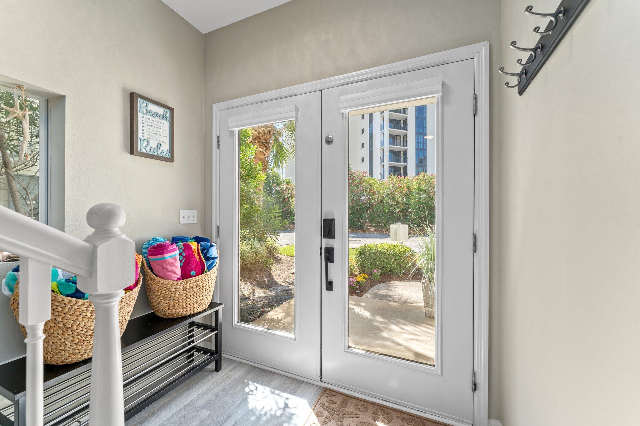 BEACH POINTE T/H - Residential