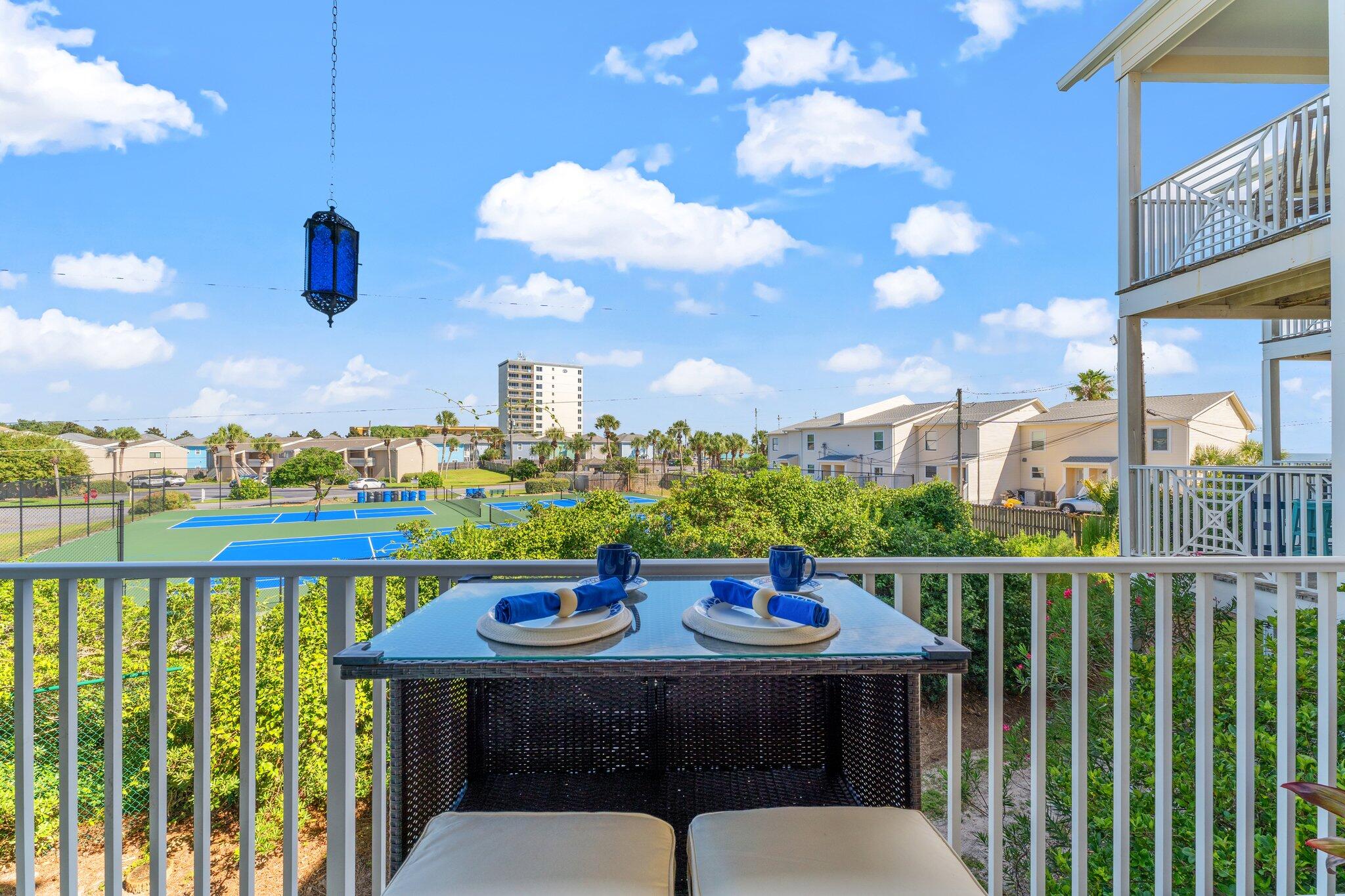 BEACH POINTE T/H - Residential