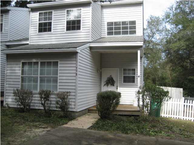 GREAT LOCATION. VERY NEAR NORTH WEST FLORIDA STATE COLLEGE AS WELL AS THE BACK GATE OF EGLIN. ROOMY 3 BEDROOM WITH WOOD FLOORS DOWNSTAIRS AND CARPET UPSTAIRS. WORKING FIREPLACE DOWNSTAIRS IN THE LIVING ROOM. LARGE FENCED BACK YARD. PETS UPON APPROVAL. WASHER AND DRYER CONNECTIONS IN DOWNSTAIRS BATHROOM