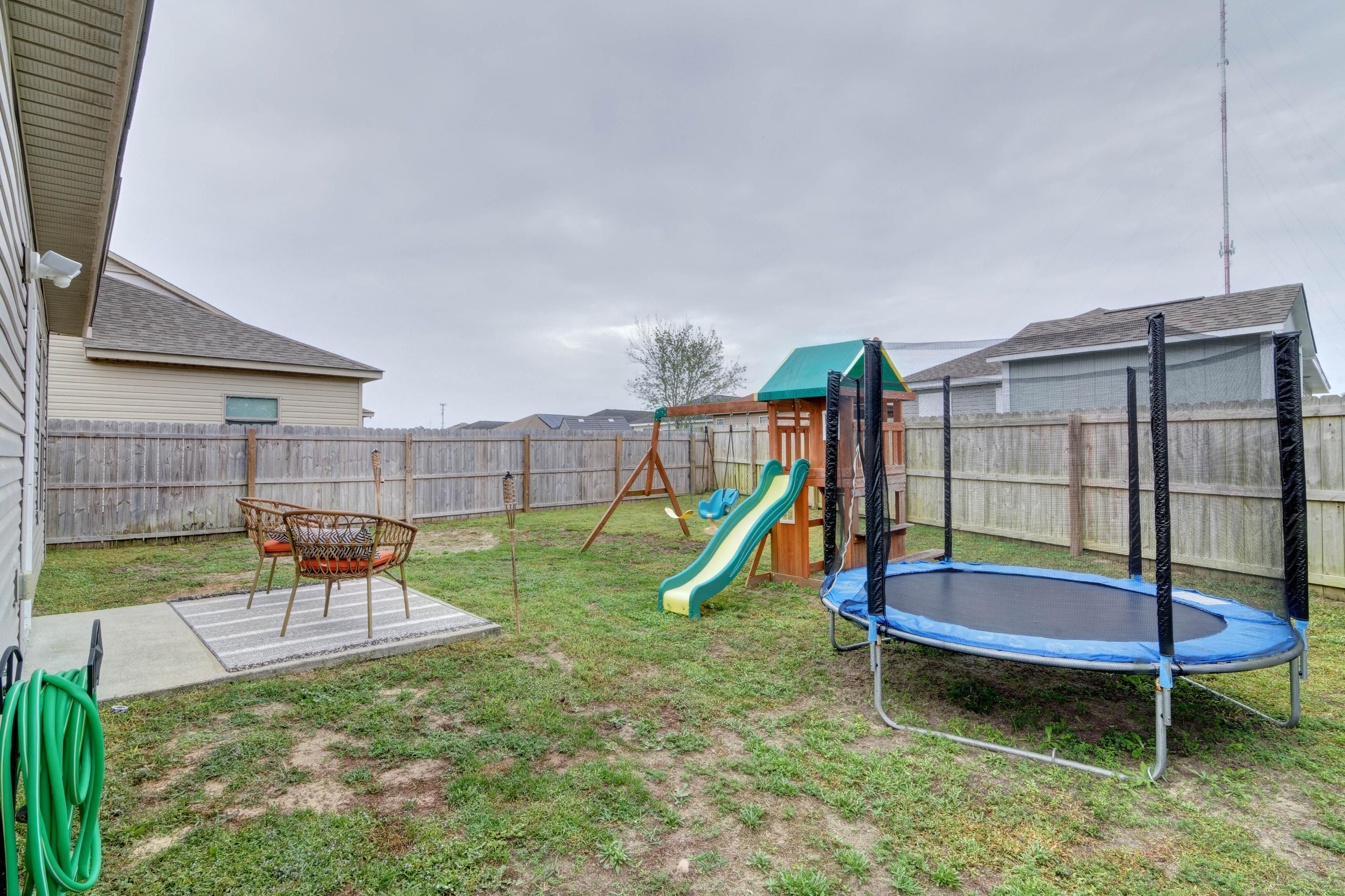 SHADOW LAKES - Residential