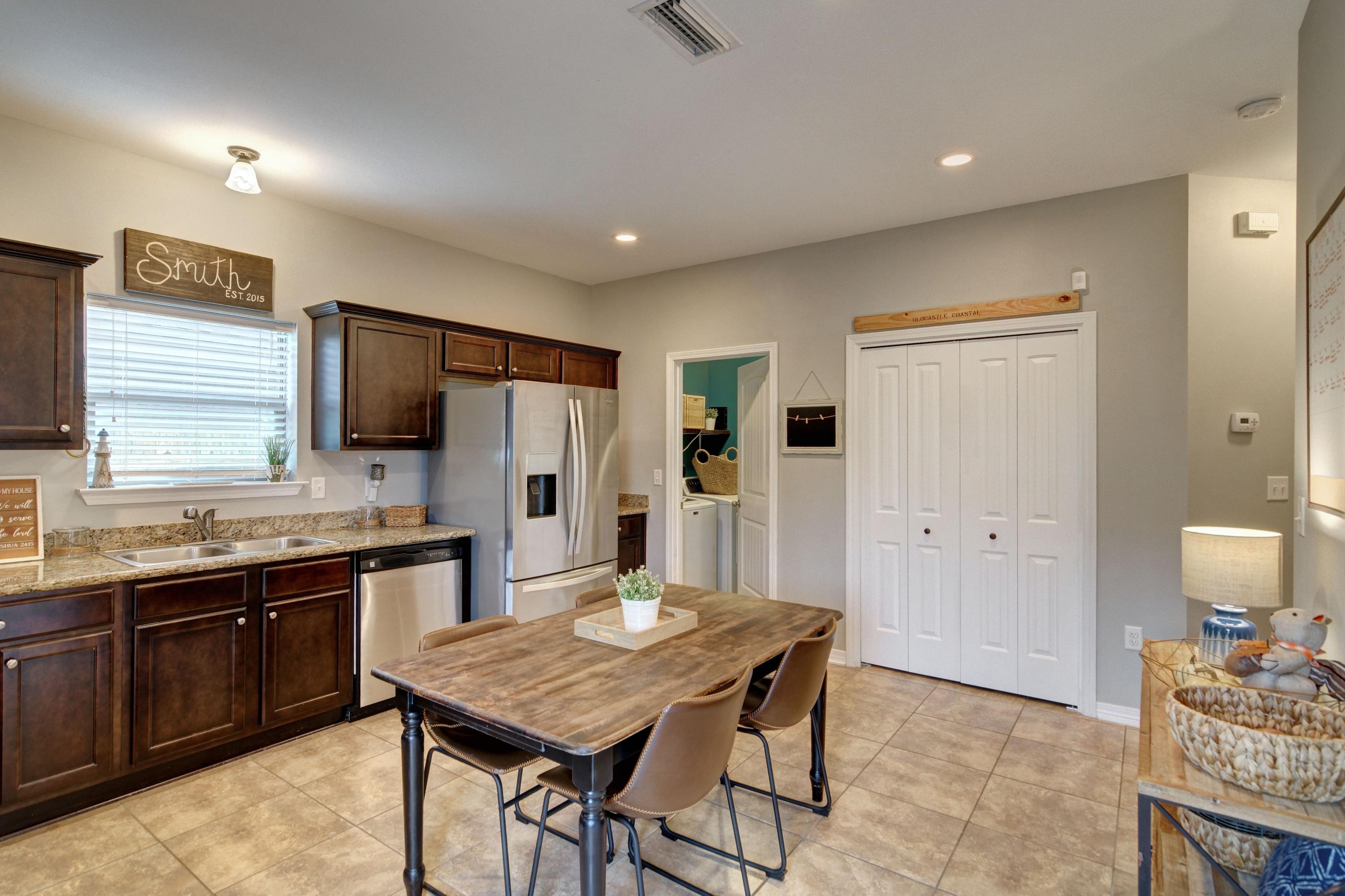 SHADOW LAKES - Residential