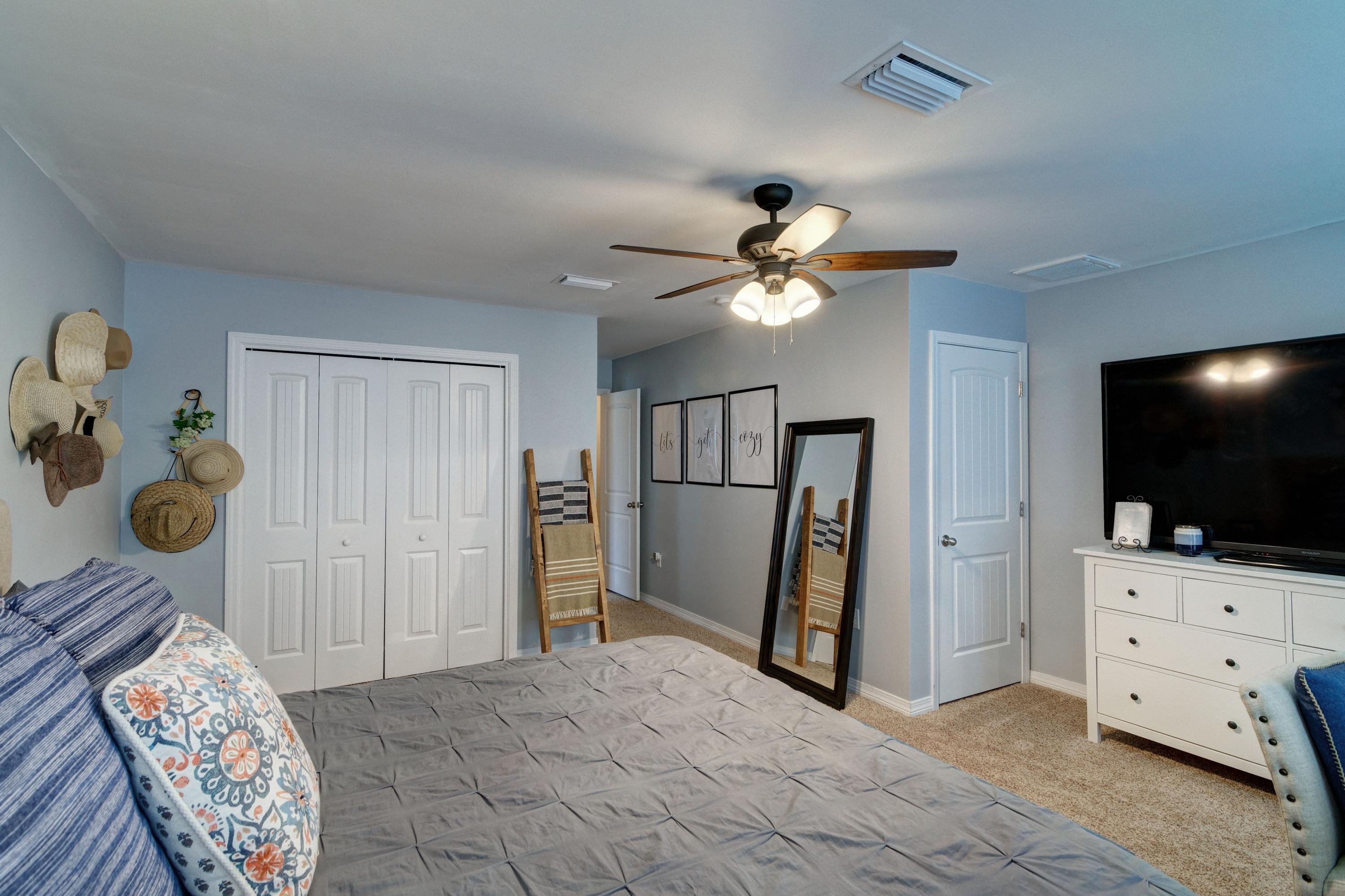 SHADOW LAKES - Residential