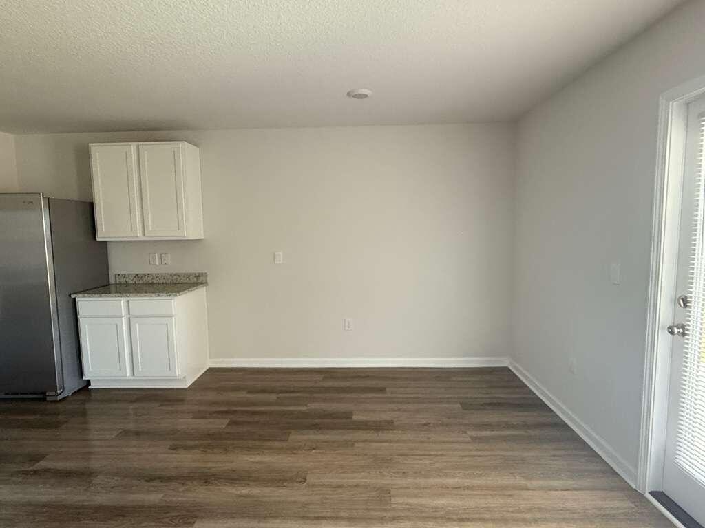 PLANTATION WOODS - Residential Lease