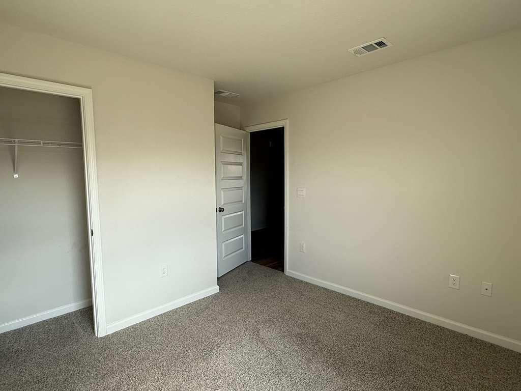 PLANTATION WOODS - Residential Lease