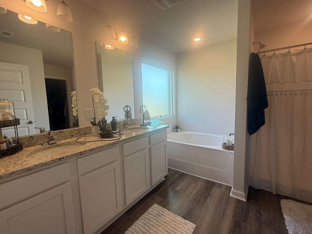 PLANTATION WOODS - Residential Lease
