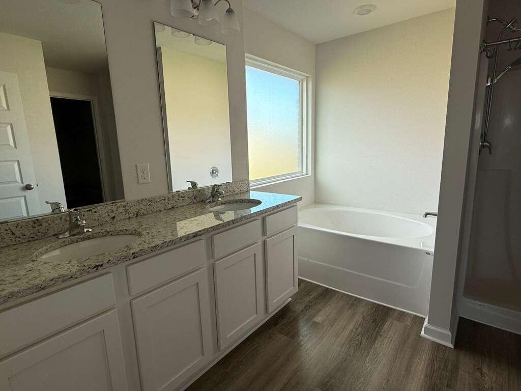 PLANTATION WOODS - Residential Lease