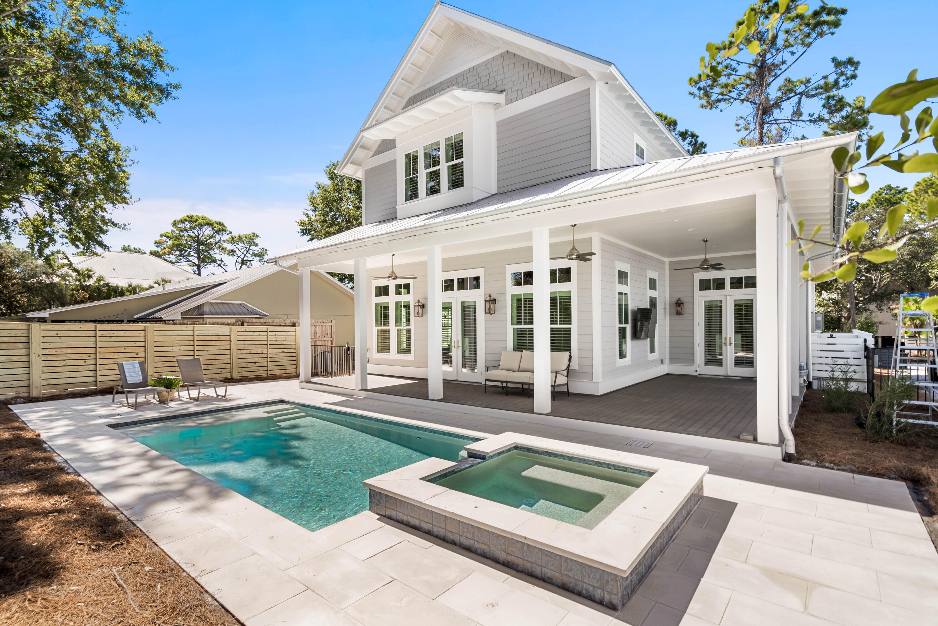 LAKEWOOD OF SEAGROVE BCH - Residential