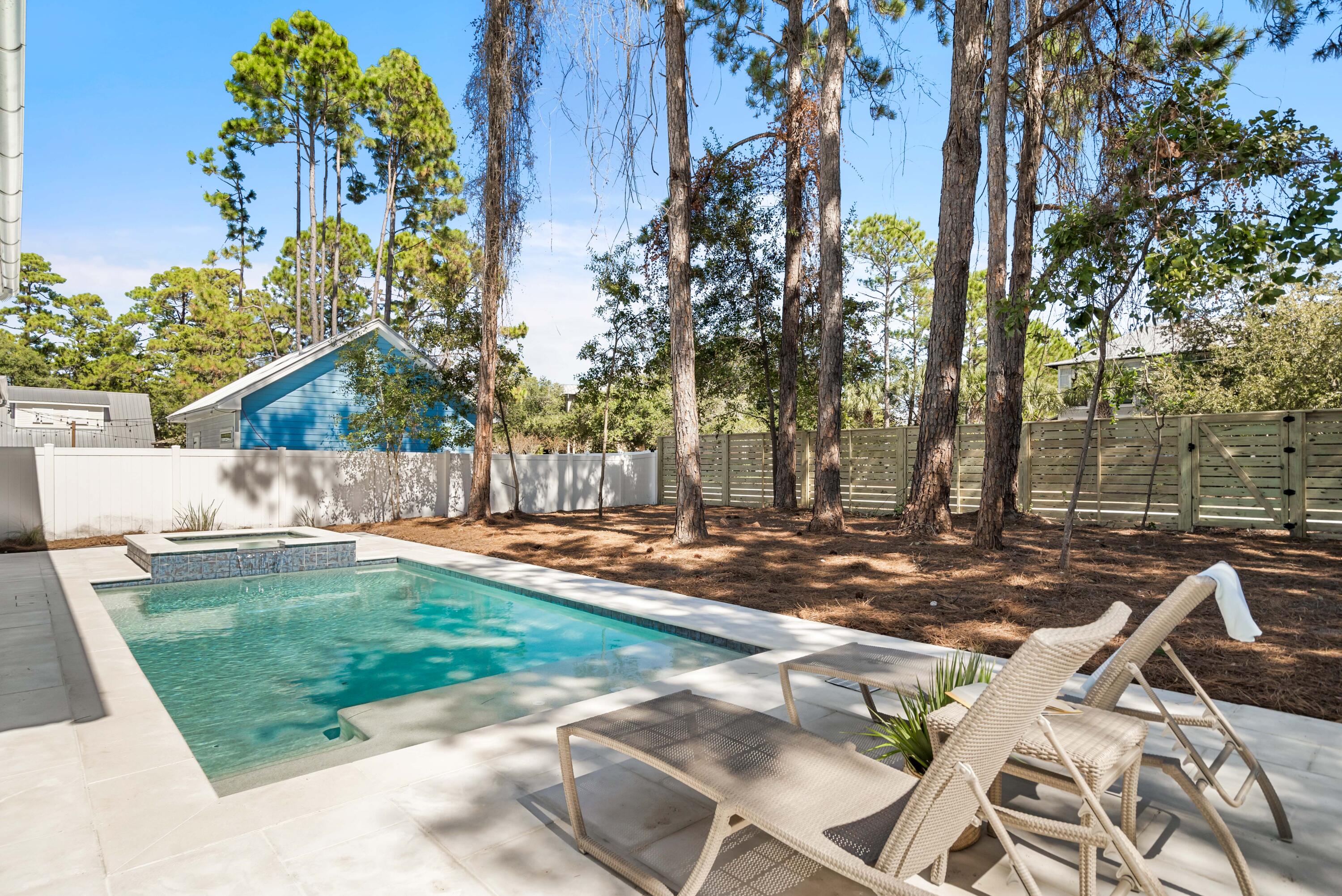 LAKEWOOD OF SEAGROVE BCH - Residential