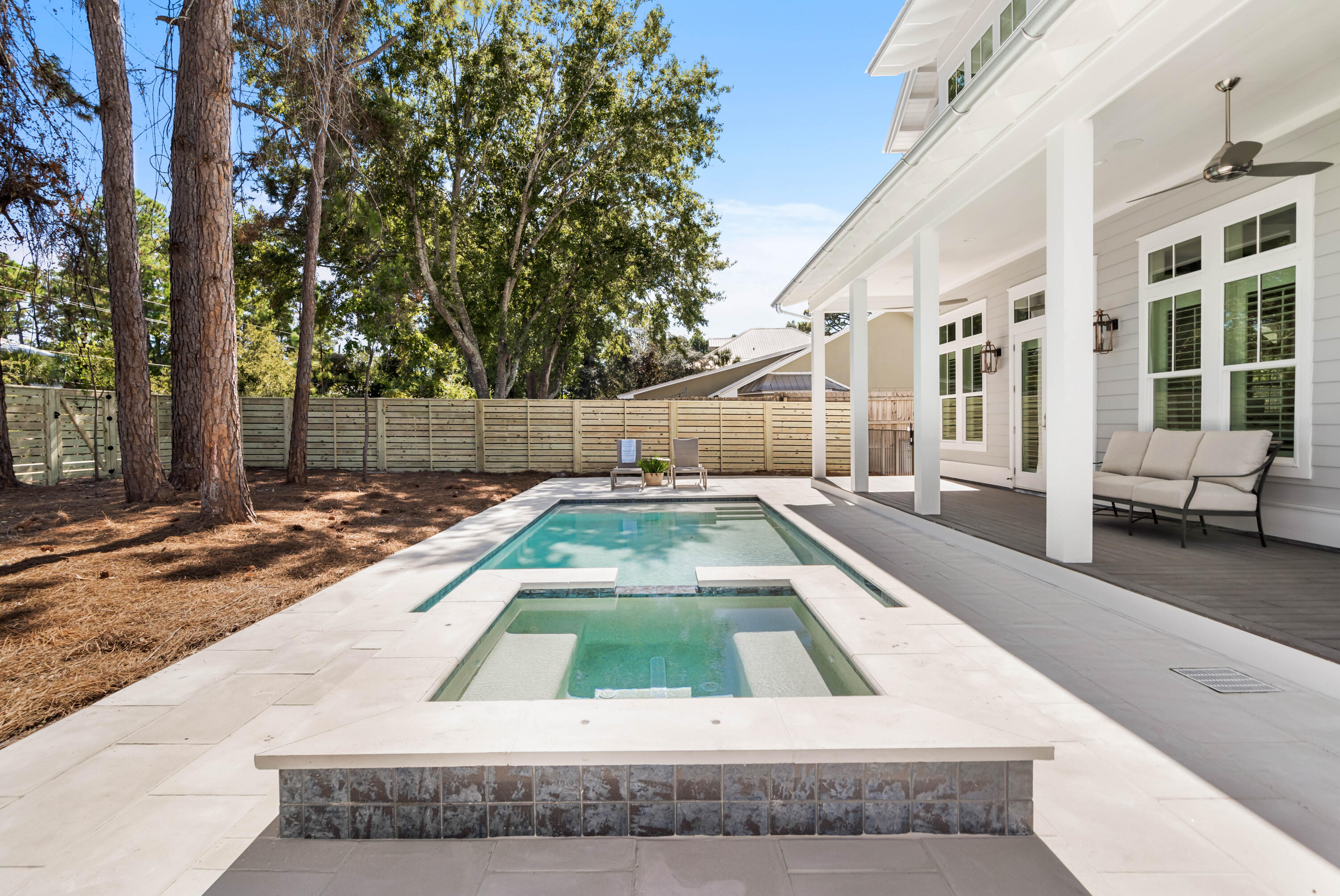 LAKEWOOD OF SEAGROVE BCH - Residential