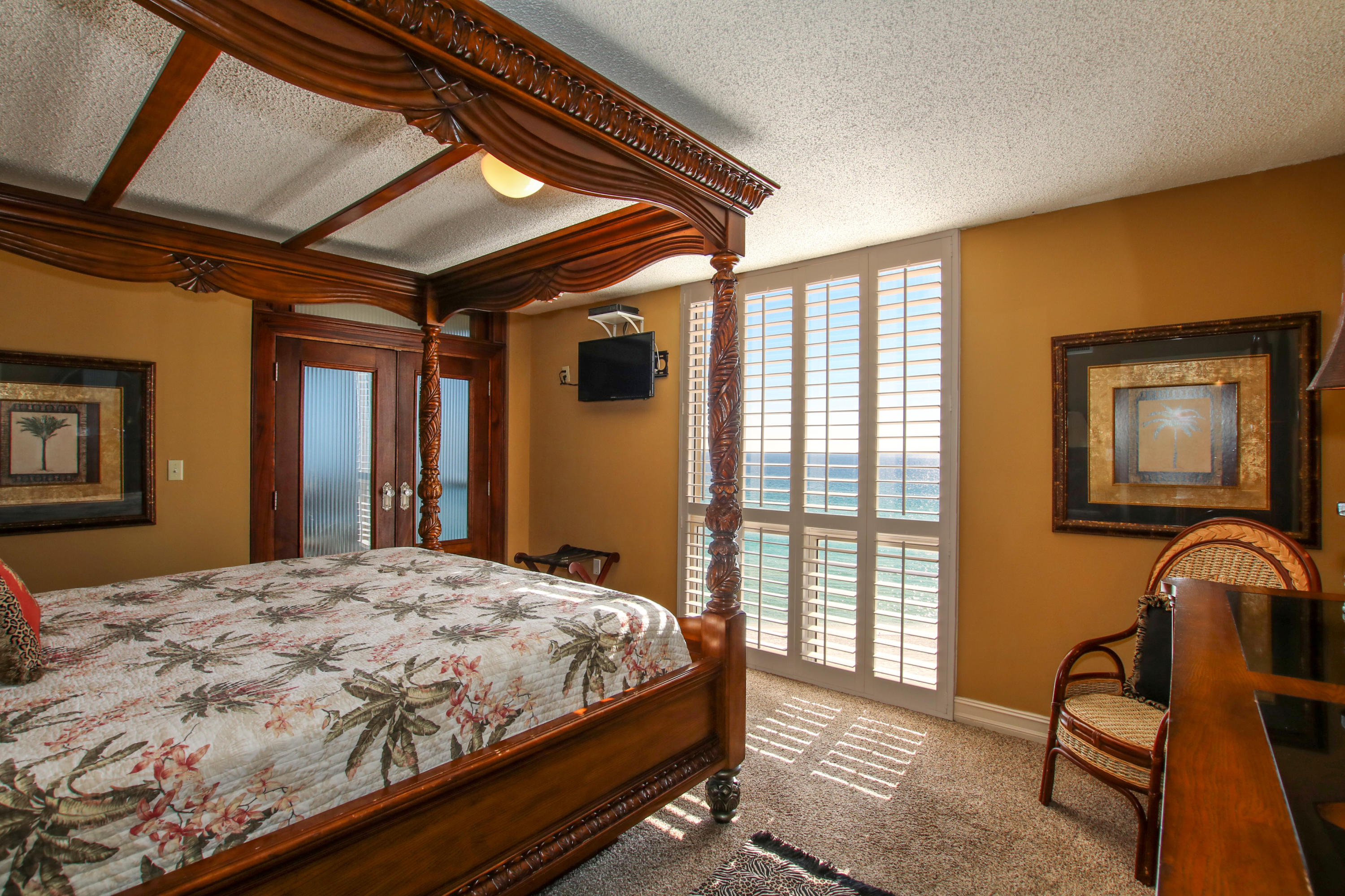 SHORELINE TOWERS 2 - Residential